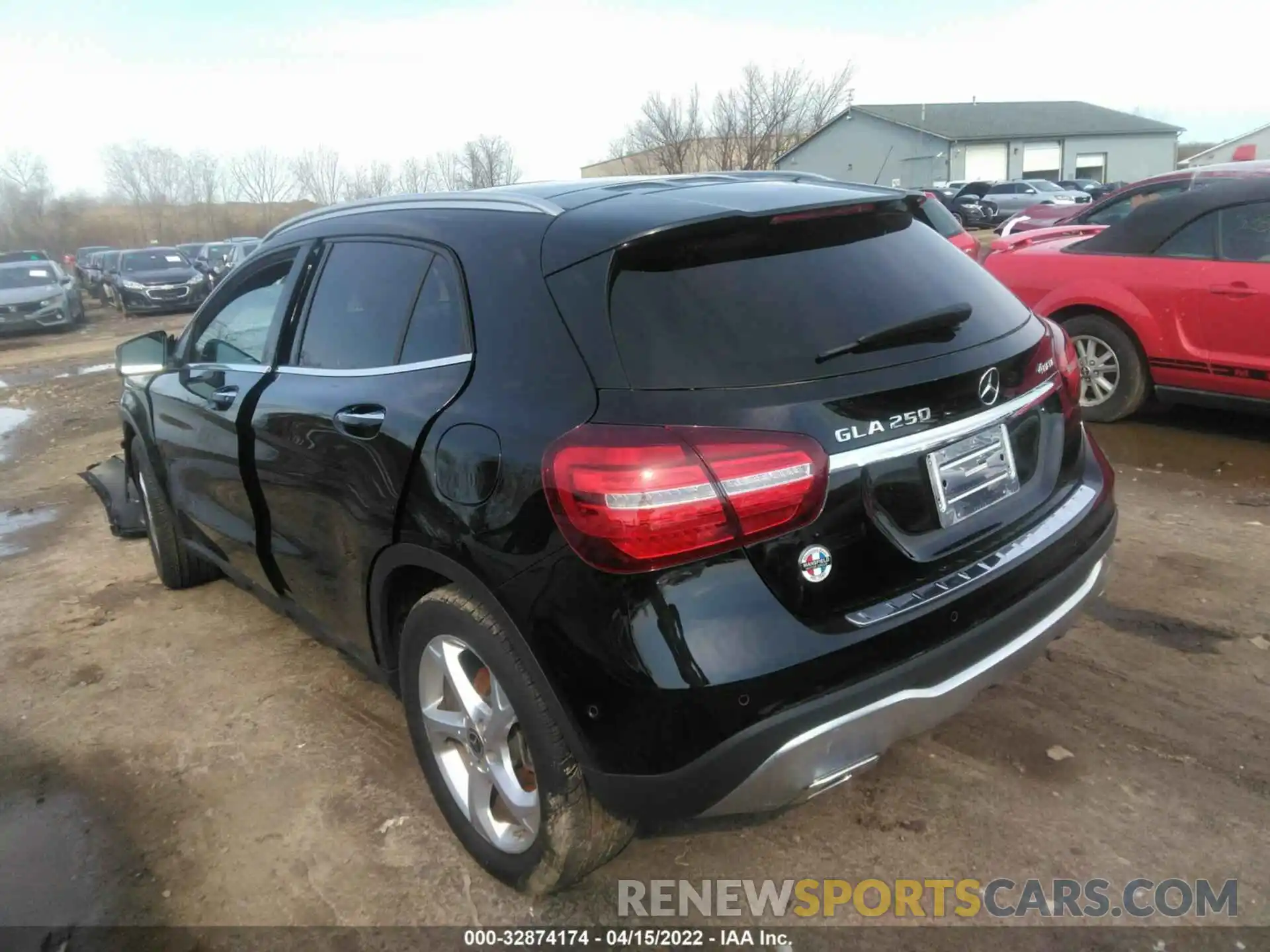 3 Photograph of a damaged car WDCTG4GB2LJ661562 MERCEDES-BENZ GLA 2020