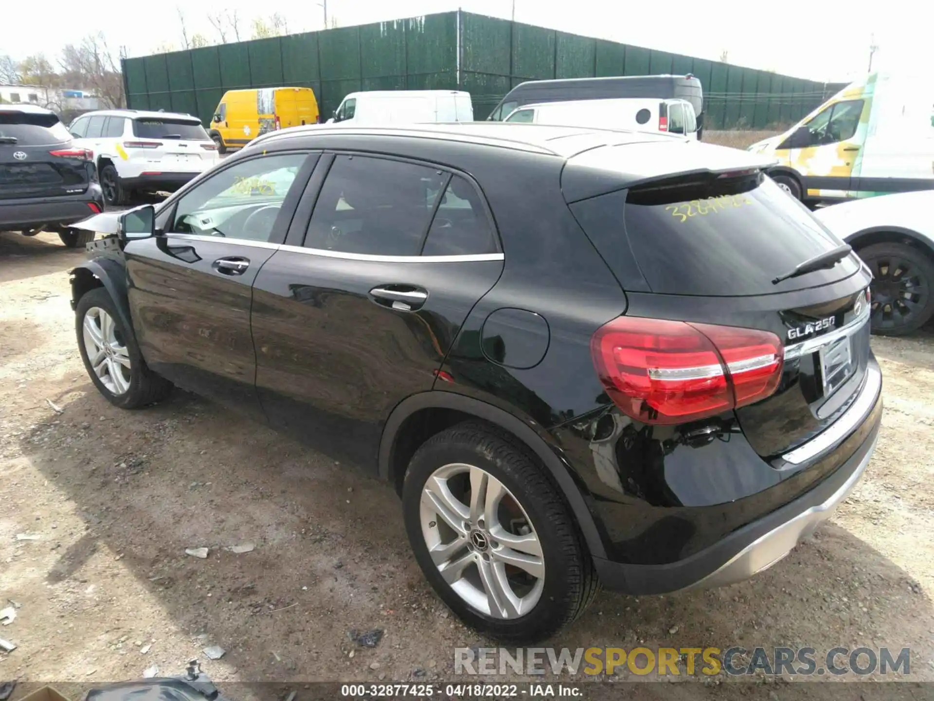 3 Photograph of a damaged car WDCTG4GB2LJ664106 MERCEDES-BENZ GLA 2020