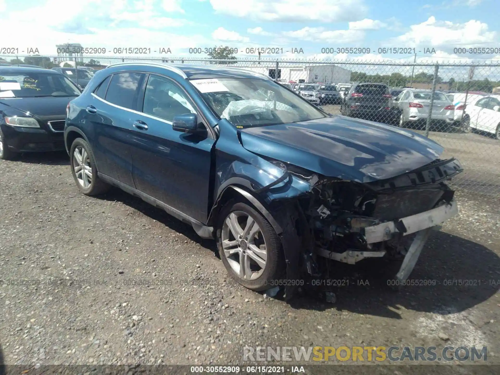 1 Photograph of a damaged car WDCTG4GB3LJ686275 MERCEDES-BENZ GLA 2020