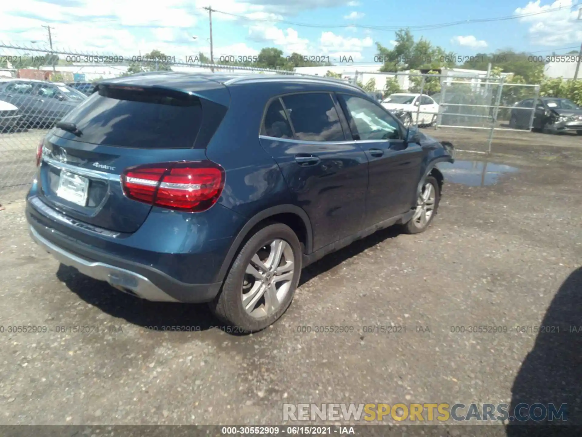 4 Photograph of a damaged car WDCTG4GB3LJ686275 MERCEDES-BENZ GLA 2020