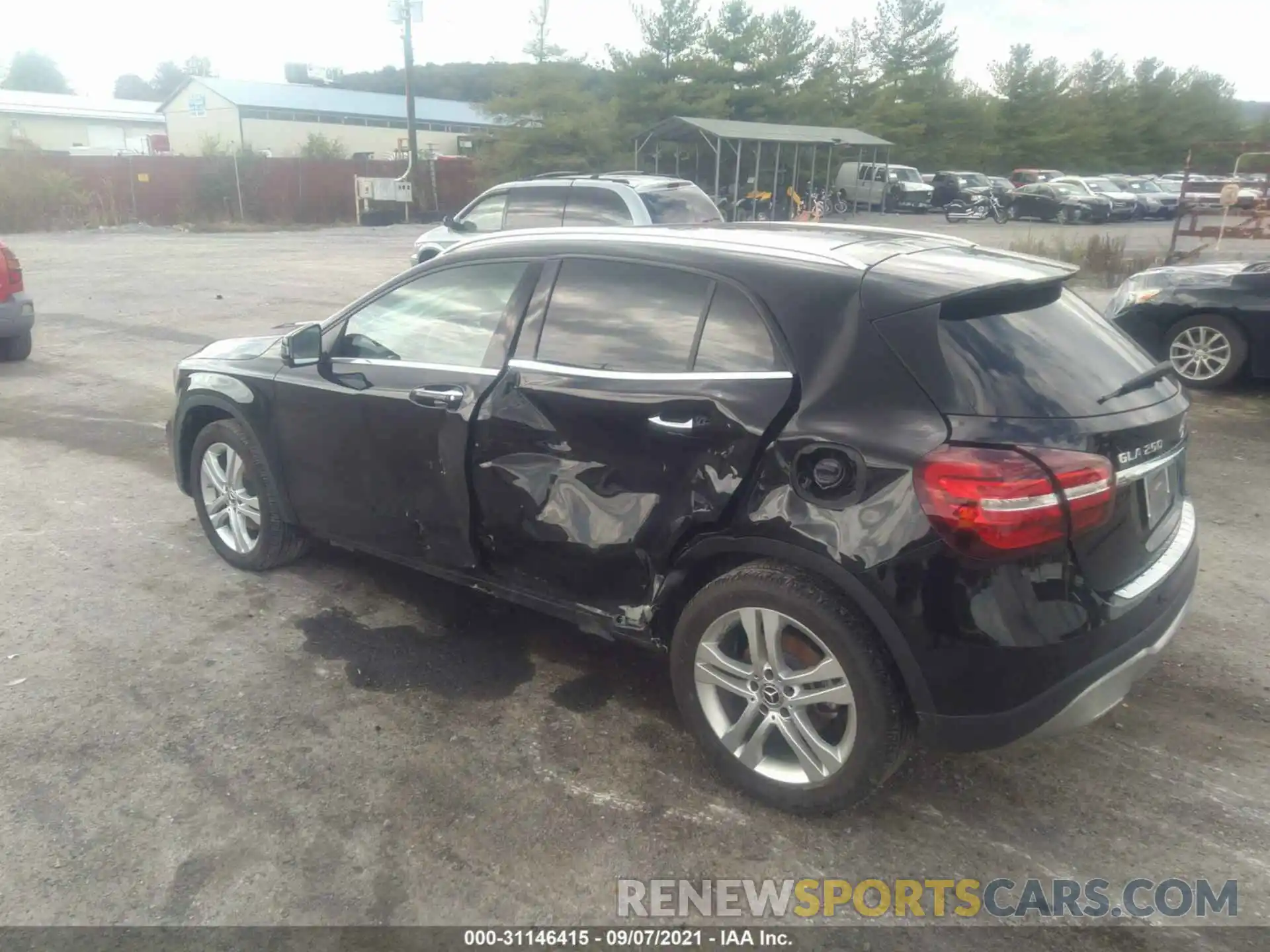 3 Photograph of a damaged car WDCTG4GB4LU021450 MERCEDES-BENZ GLA 2020