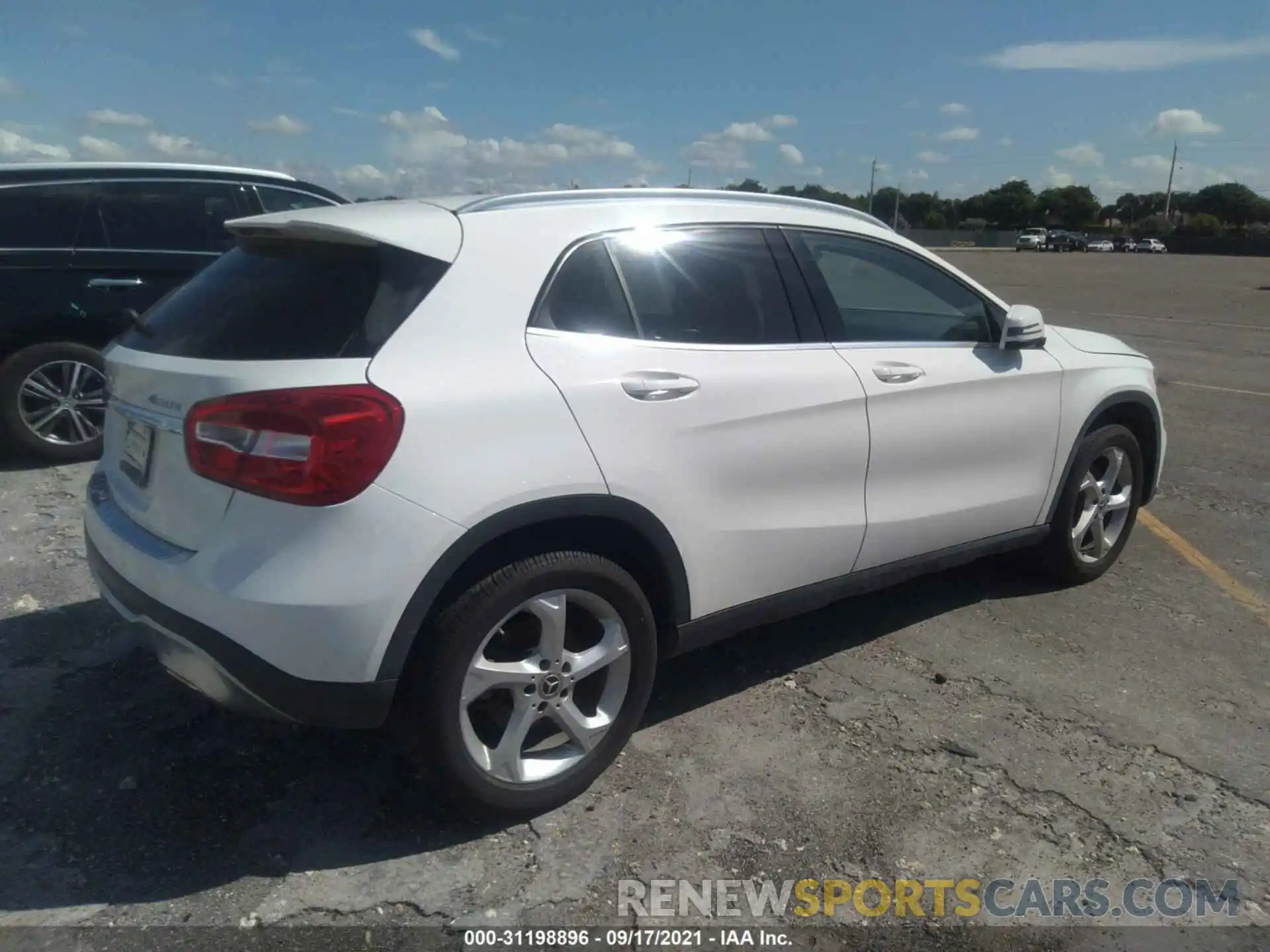 4 Photograph of a damaged car WDCTG4GB4LU026681 MERCEDES-BENZ GLA 2020