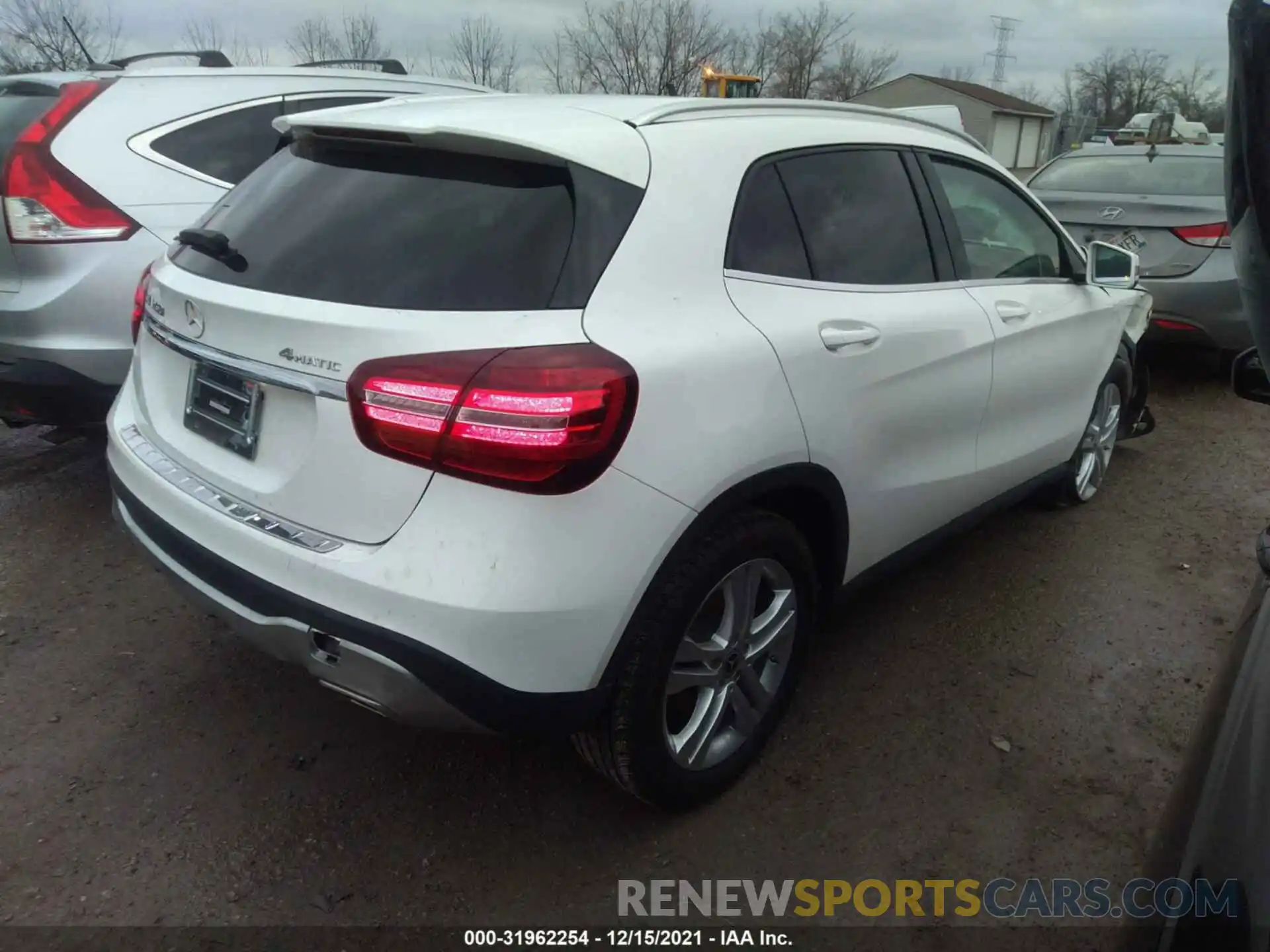 4 Photograph of a damaged car WDCTG4GB4LU028267 MERCEDES-BENZ GLA 2020