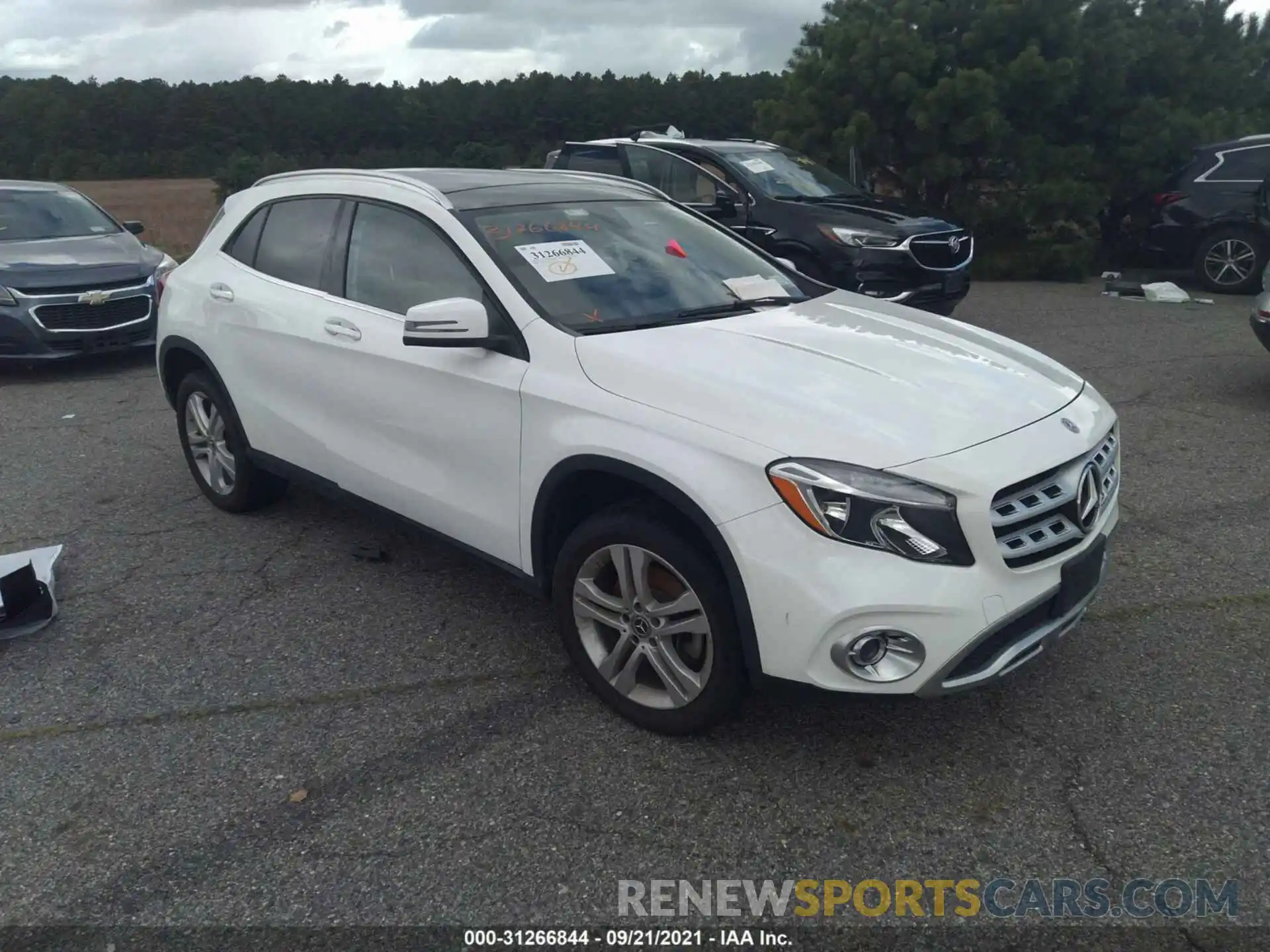 1 Photograph of a damaged car WDCTG4GB5LU023675 MERCEDES-BENZ GLA 2020