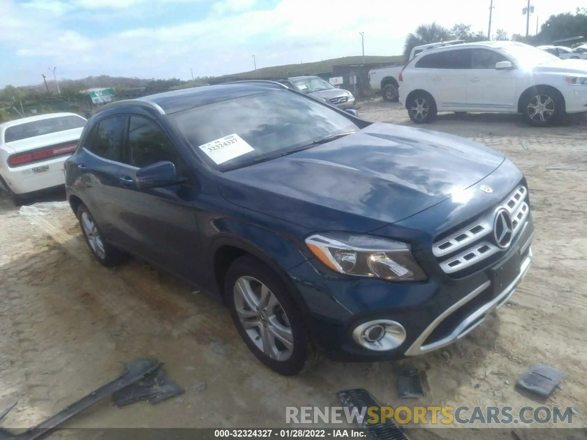 1 Photograph of a damaged car WDCTG4GB9LJ665558 MERCEDES-BENZ GLA 2020