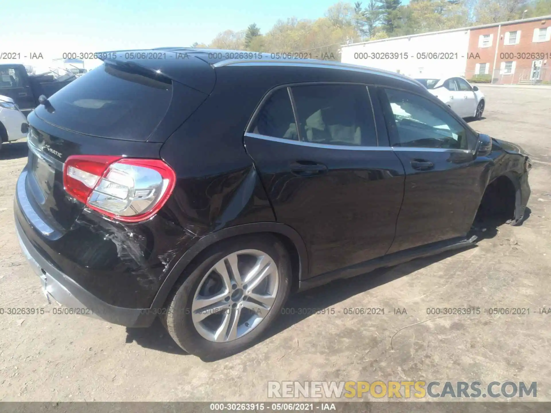 4 Photograph of a damaged car WDCTG4GBXLJ666900 MERCEDES-BENZ GLA 2020