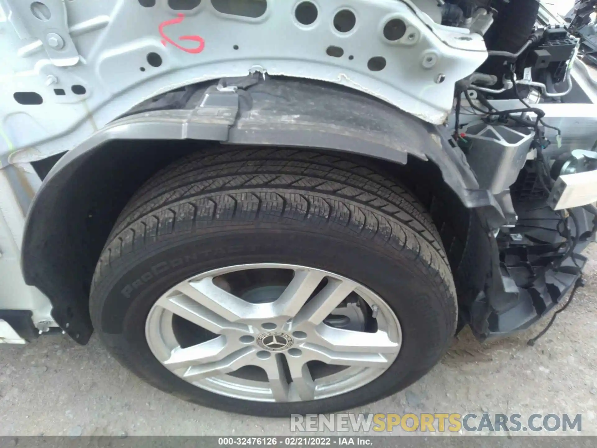 14 Photograph of a damaged car W1N4N4GB2MJ259101 MERCEDES-BENZ GLA 2021