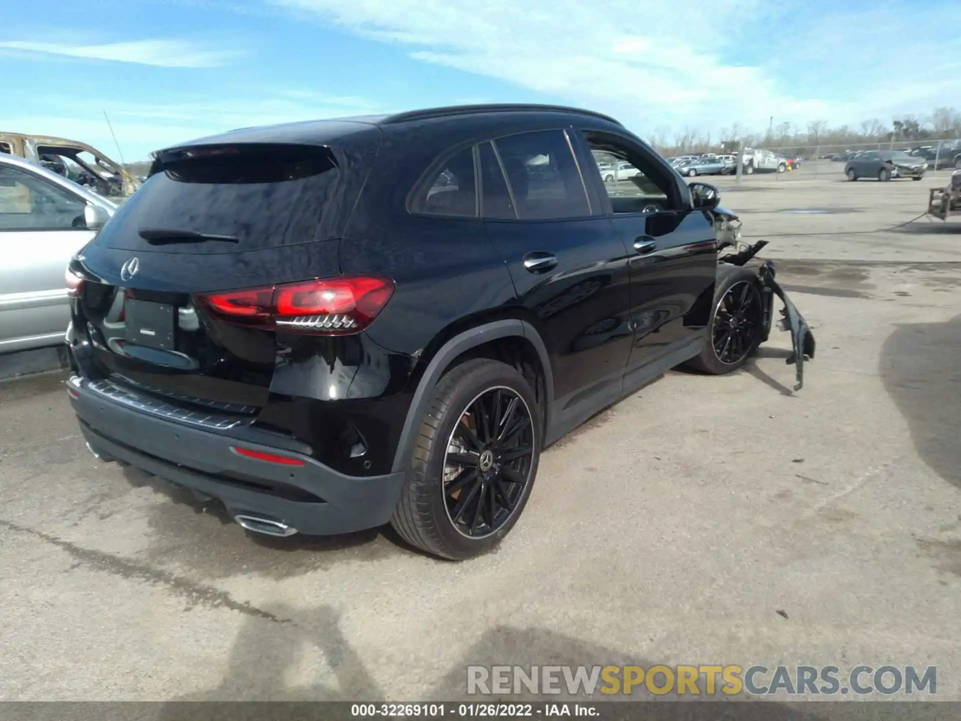 4 Photograph of a damaged car W1N4N4GB2MJ273452 MERCEDES-BENZ GLA 2021