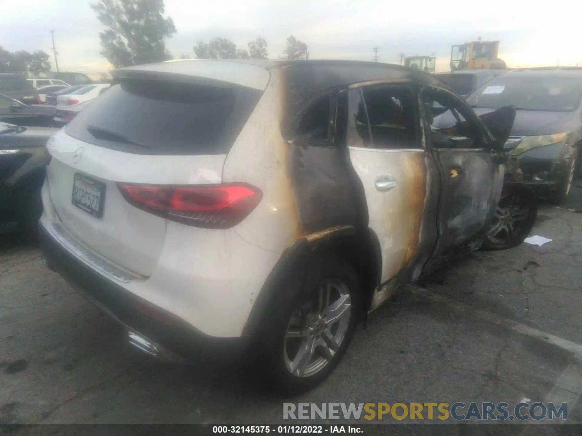 4 Photograph of a damaged car W1N4N4GB6MJ123649 MERCEDES-BENZ GLA 2021