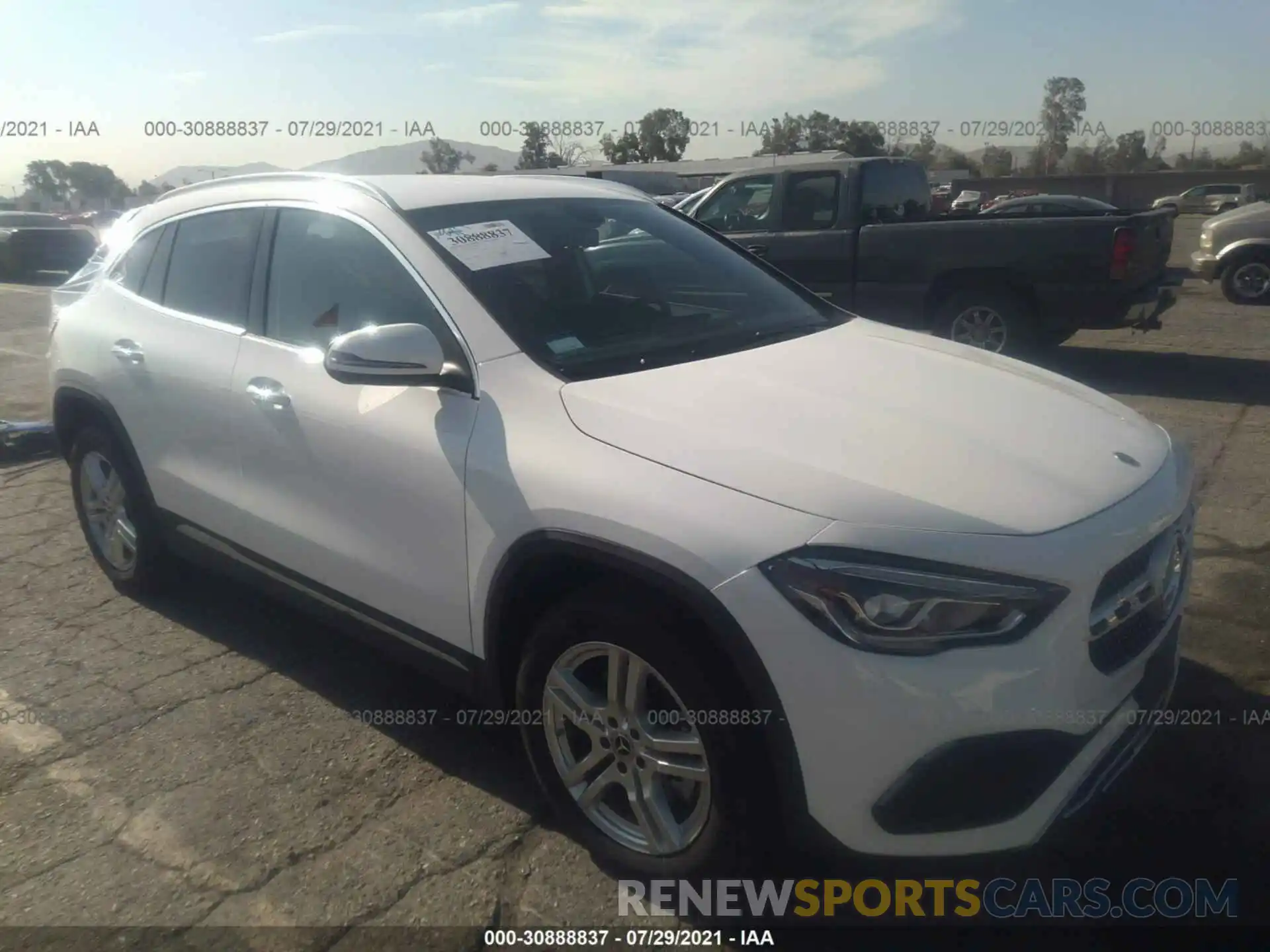 1 Photograph of a damaged car W1N4N4GB6MJ266455 MERCEDES-BENZ GLA 2021