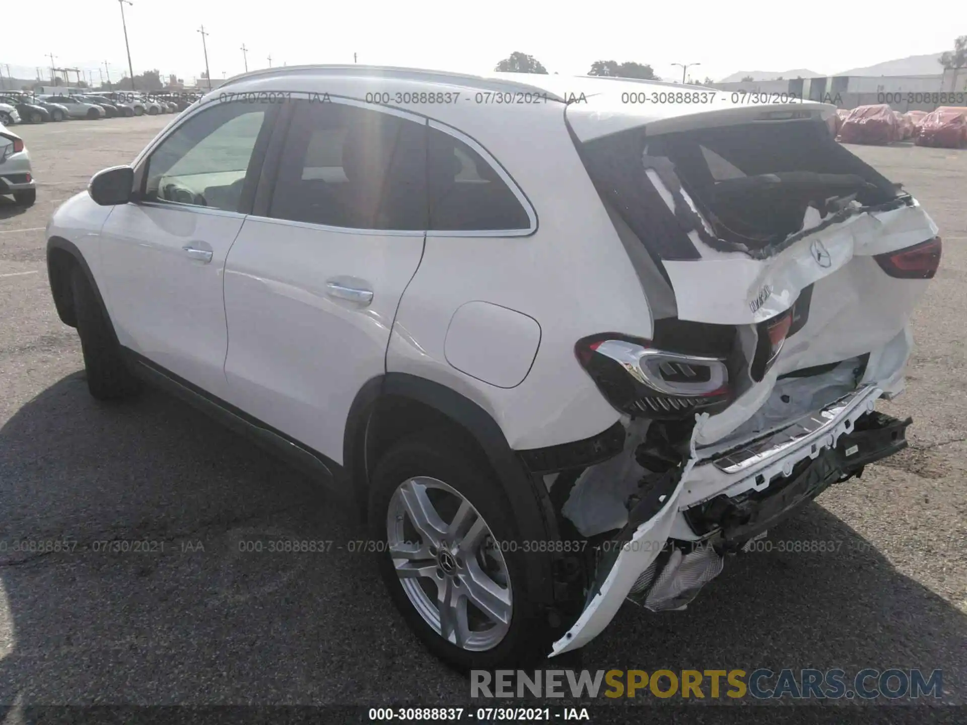 3 Photograph of a damaged car W1N4N4GB6MJ266455 MERCEDES-BENZ GLA 2021