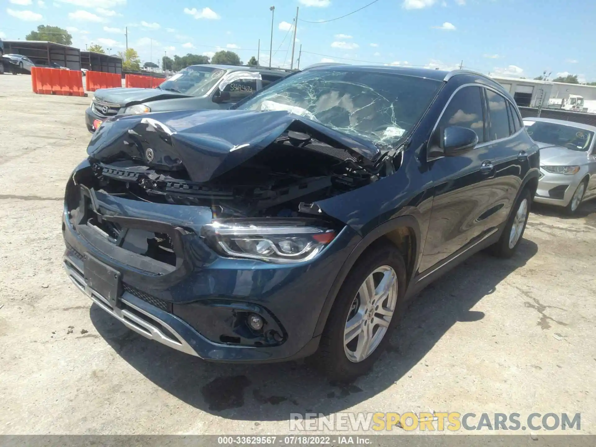 2 Photograph of a damaged car W1N4N4GB7MJ167479 MERCEDES-BENZ GLA 2021