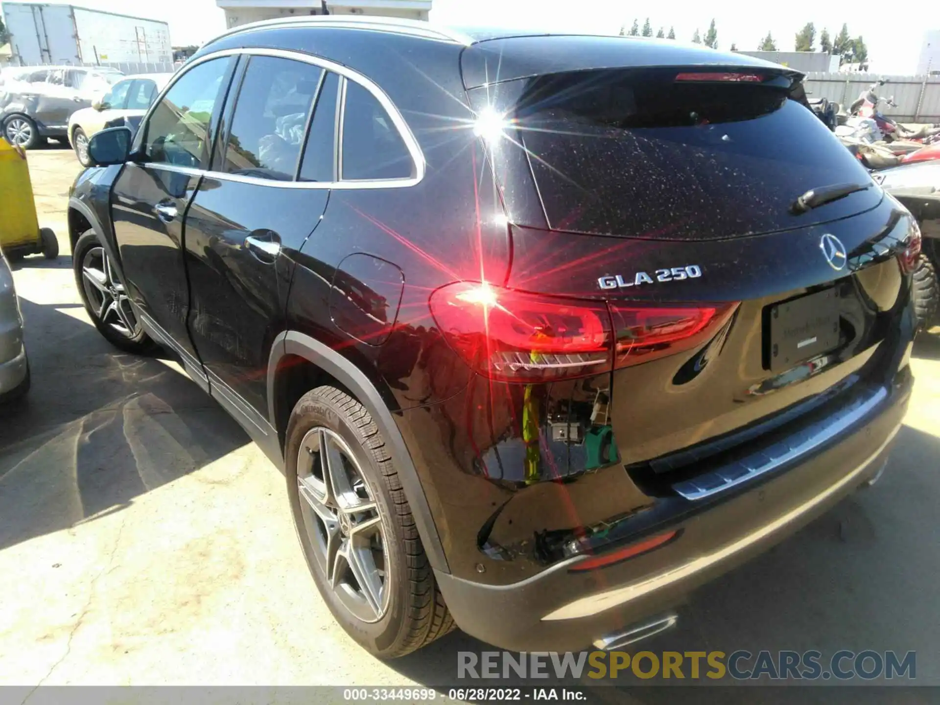 3 Photograph of a damaged car W1N4N4GB7MJ253455 MERCEDES-BENZ GLA 2021