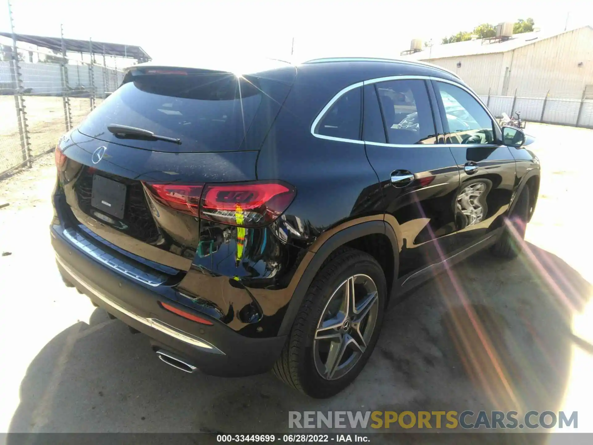 4 Photograph of a damaged car W1N4N4GB7MJ253455 MERCEDES-BENZ GLA 2021