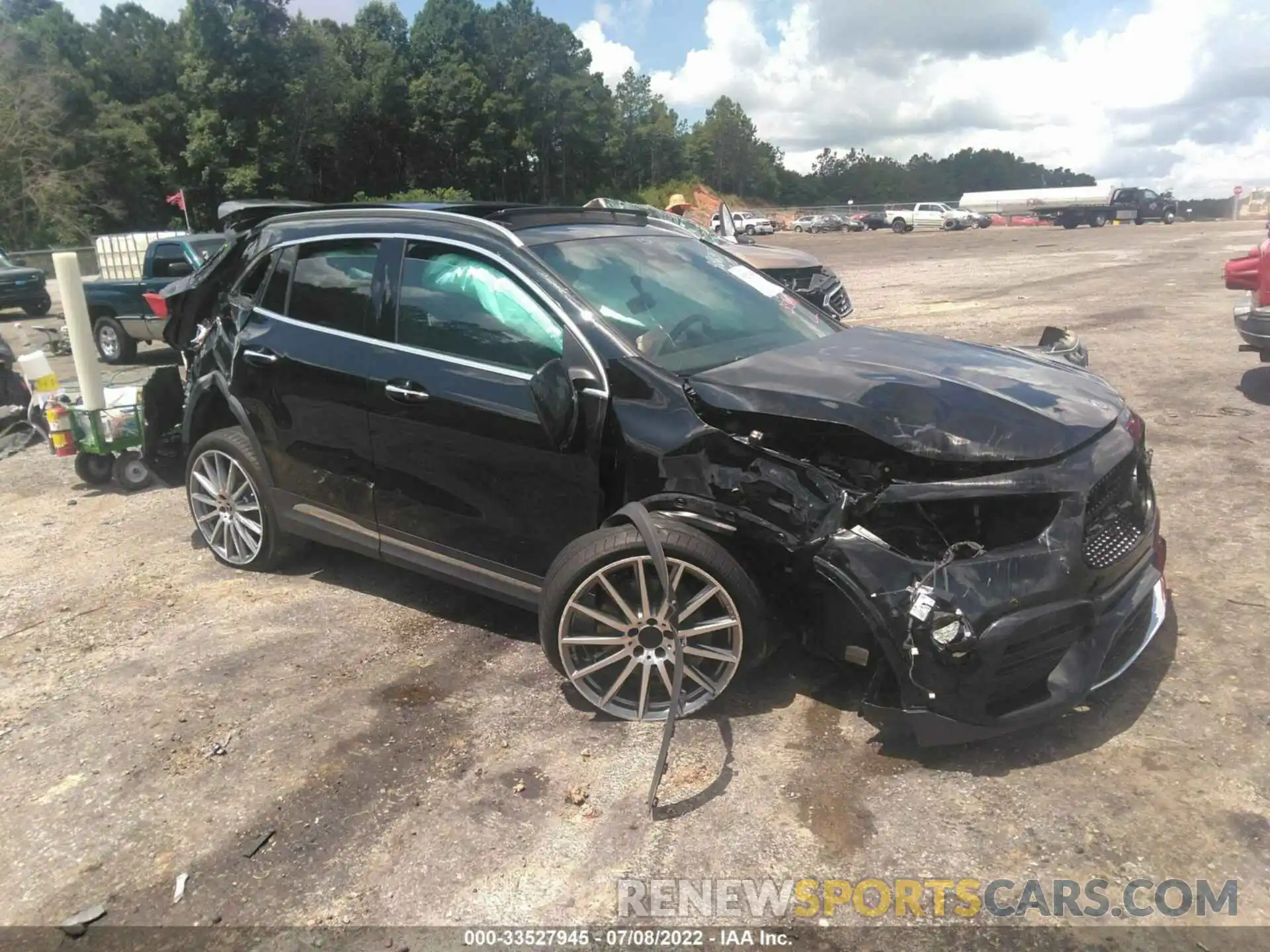 1 Photograph of a damaged car W1N4N4GB7MJ283636 MERCEDES-BENZ GLA 2021