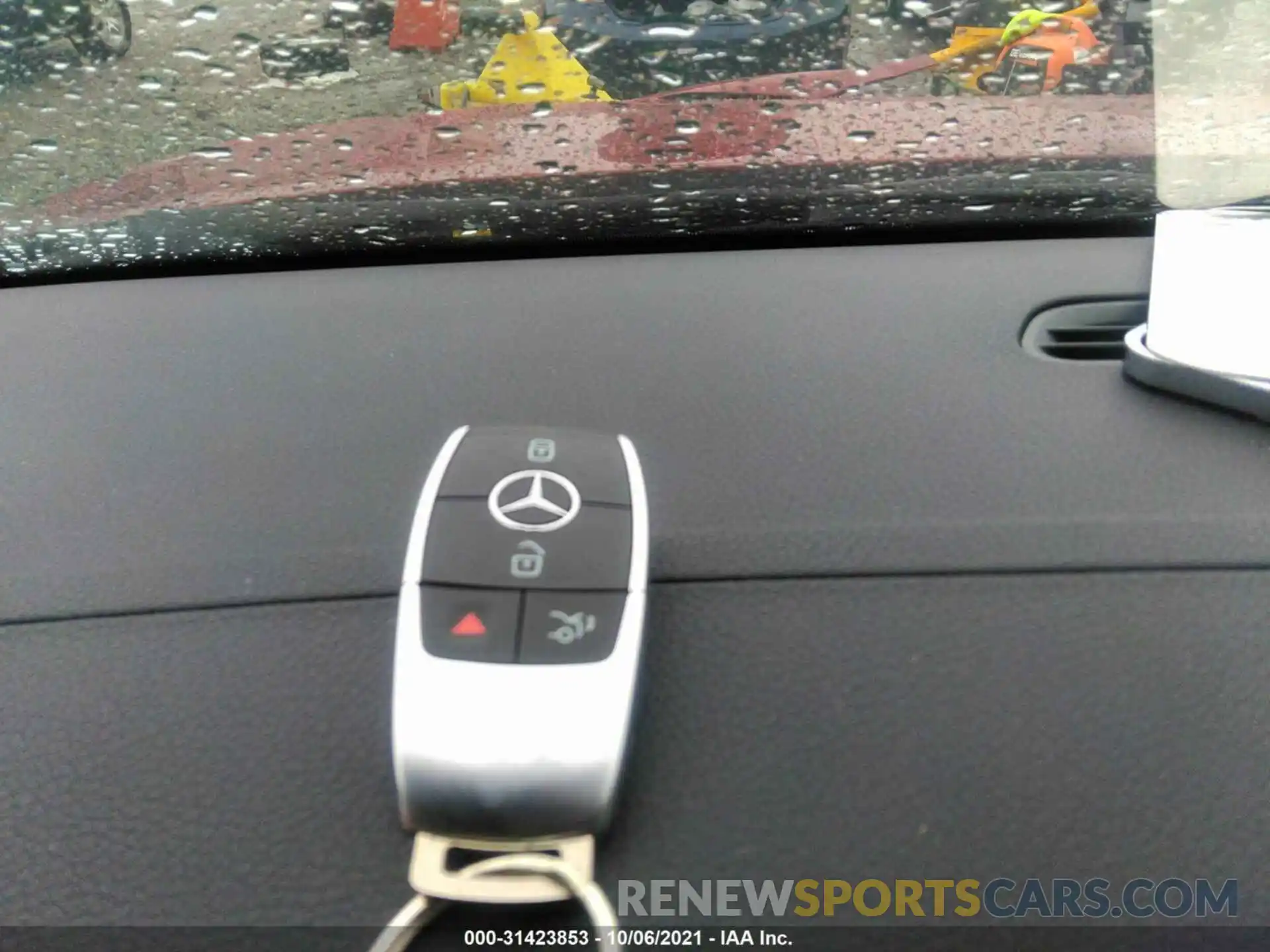 11 Photograph of a damaged car W1N4N4GB8MJ177325 MERCEDES-BENZ GLA 2021