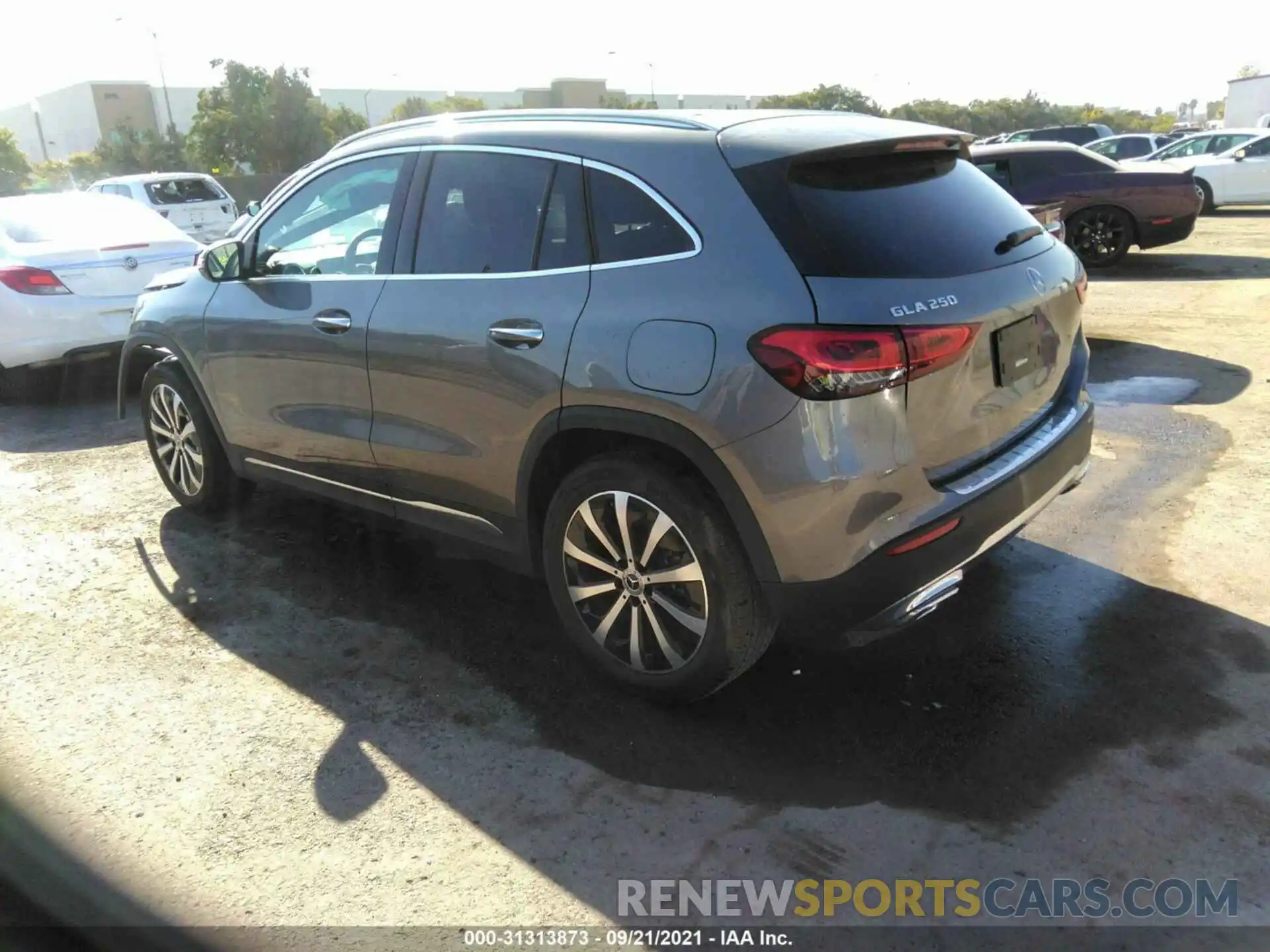 3 Photograph of a damaged car W1N4N4GB8MJ203082 MERCEDES-BENZ GLA 2021