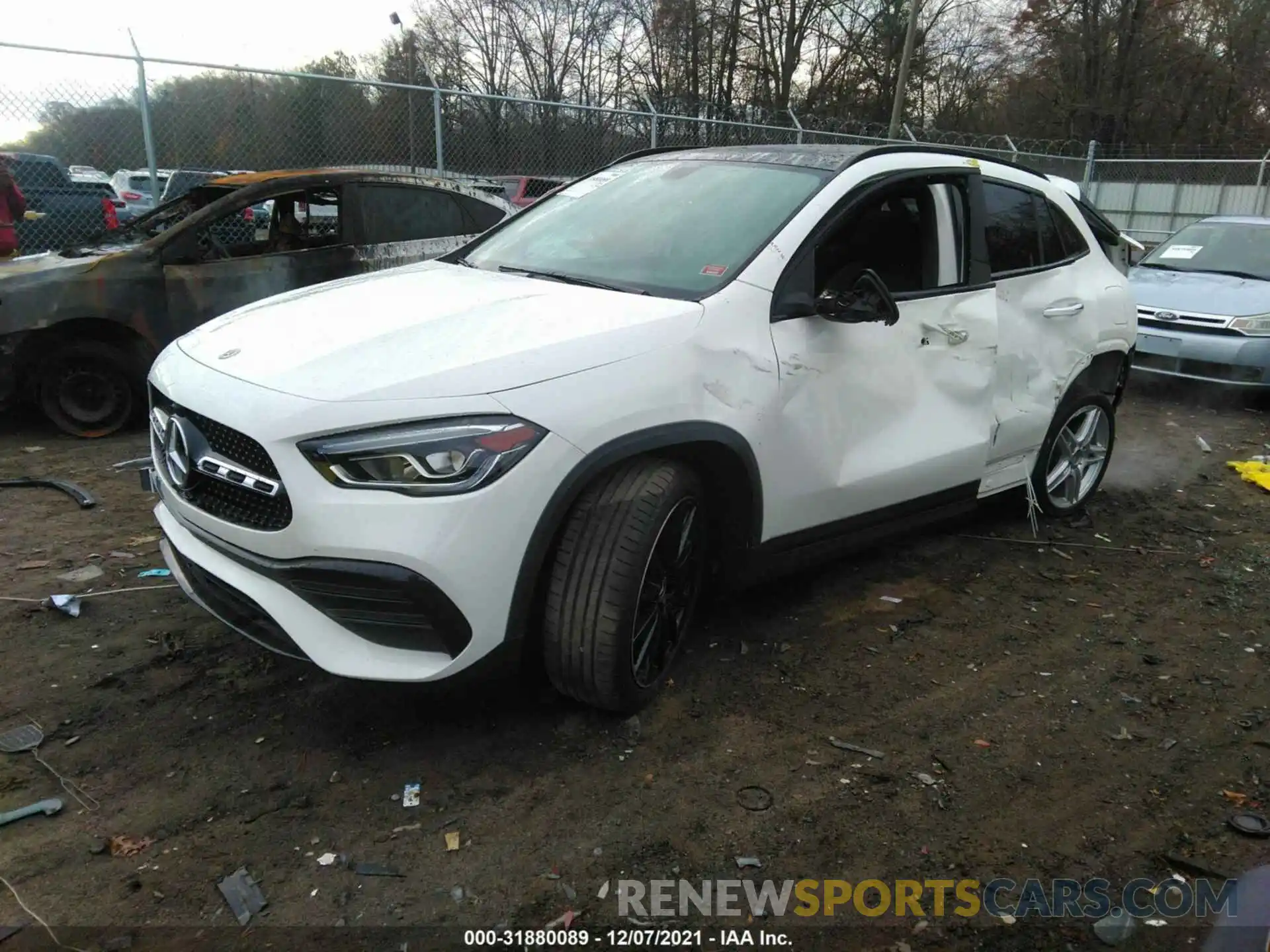 2 Photograph of a damaged car W1N4N4GB9MJ161229 MERCEDES-BENZ GLA 2021