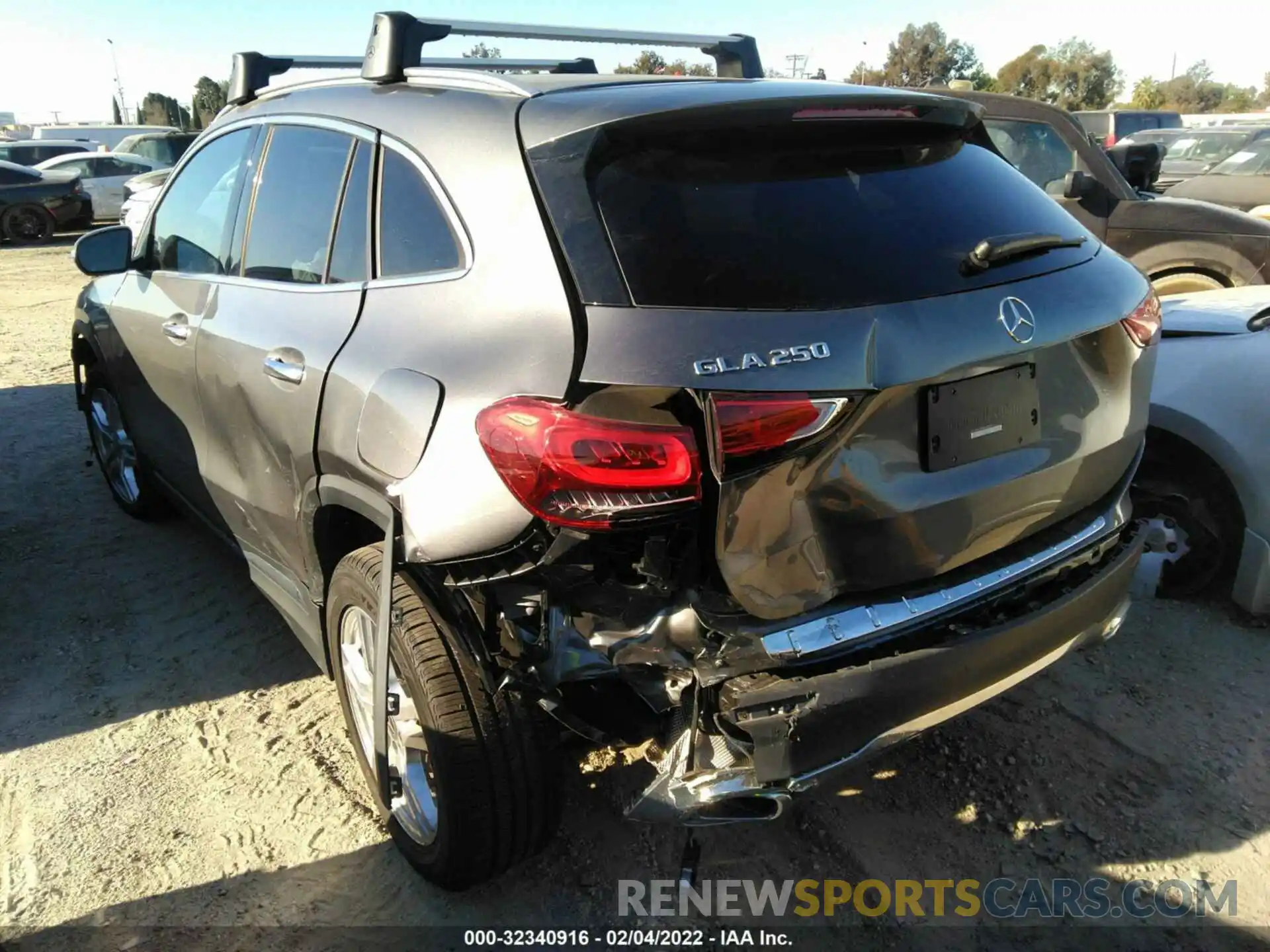 3 Photograph of a damaged car W1N4N4GB9MJ168990 MERCEDES-BENZ GLA 2021