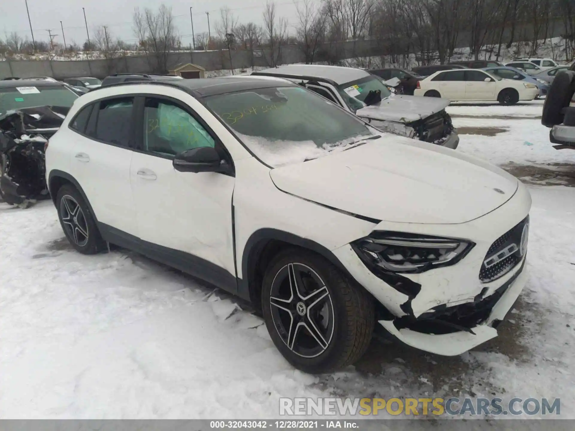 1 Фотография поврежденного автомобиля W1N4N4HB0MJ226225 MERCEDES-BENZ GLA 2021