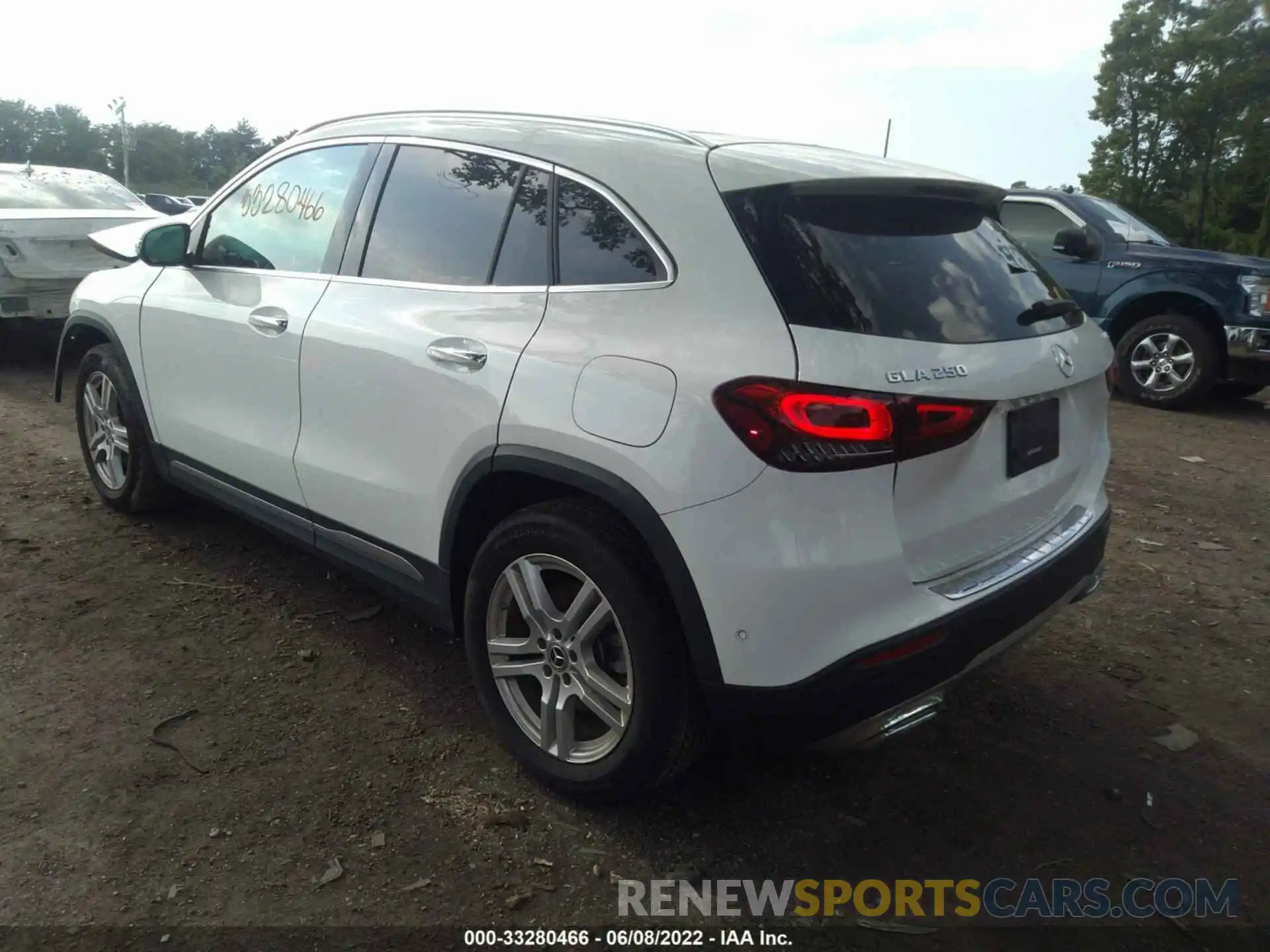 3 Photograph of a damaged car W1N4N4HB0MJ237452 MERCEDES-BENZ GLA 2021