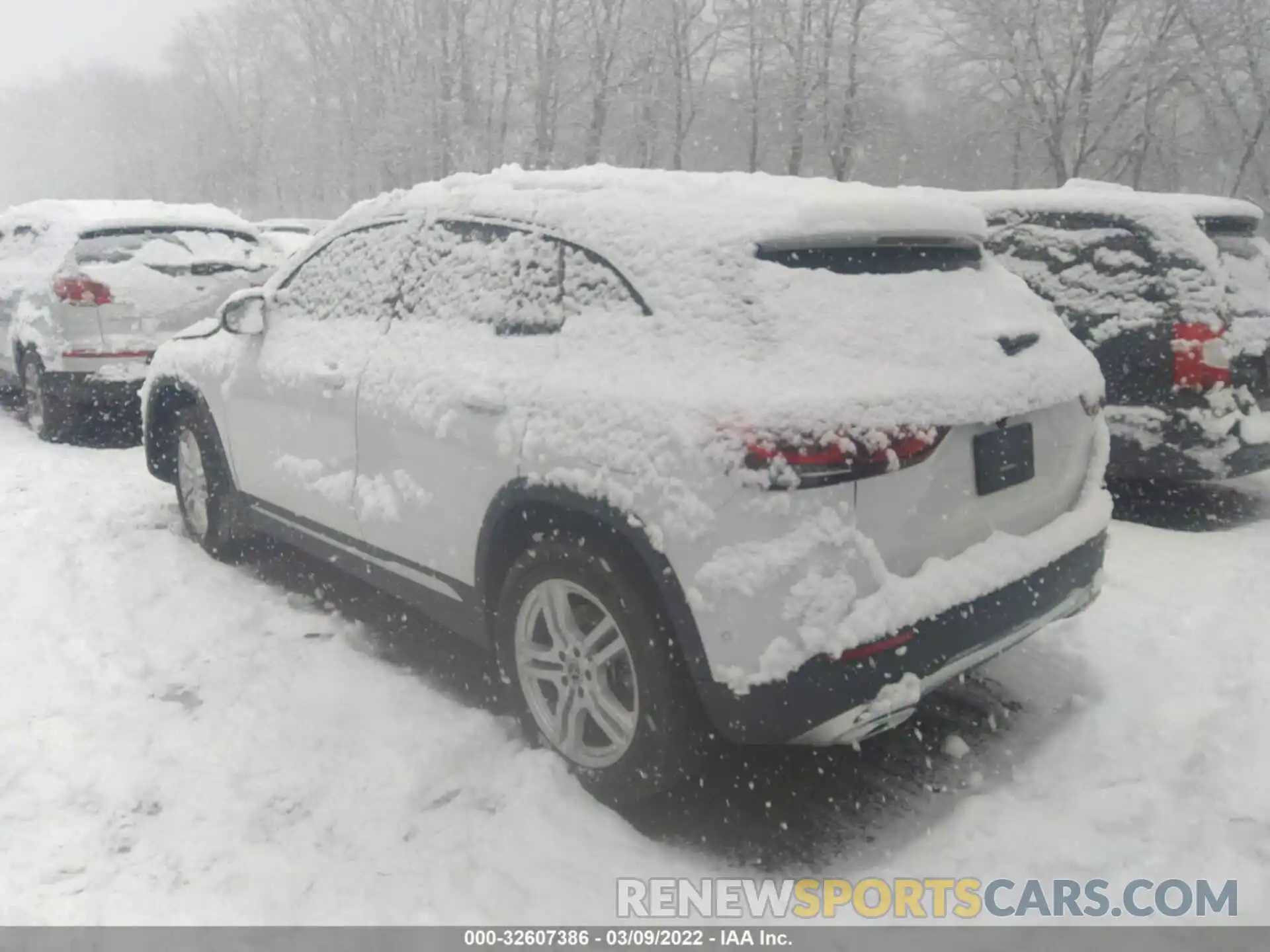 3 Photograph of a damaged car W1N4N4HB0MJ277109 MERCEDES-BENZ GLA 2021