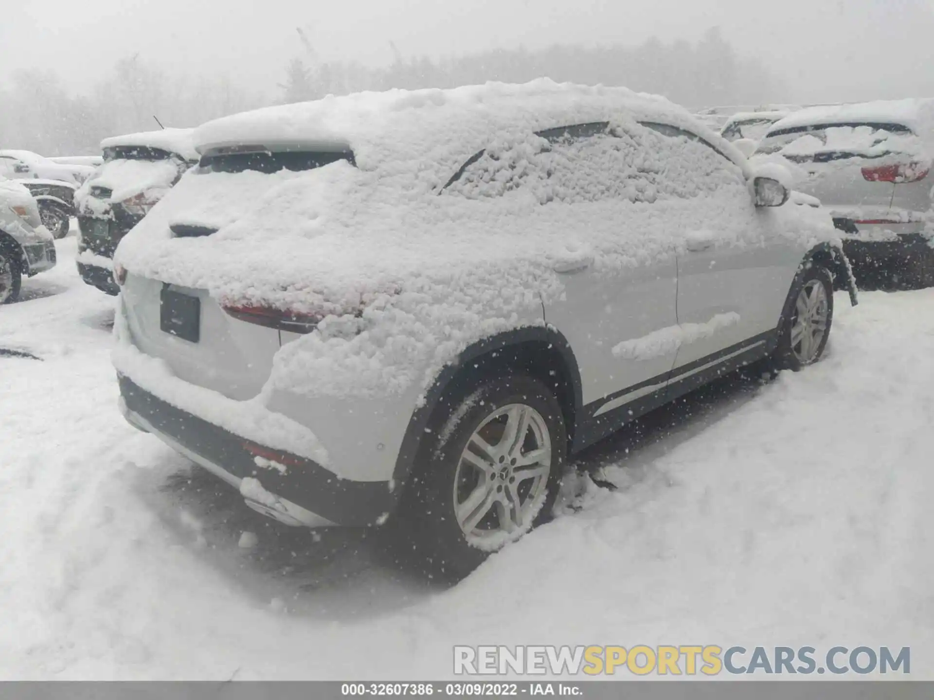 4 Photograph of a damaged car W1N4N4HB0MJ277109 MERCEDES-BENZ GLA 2021