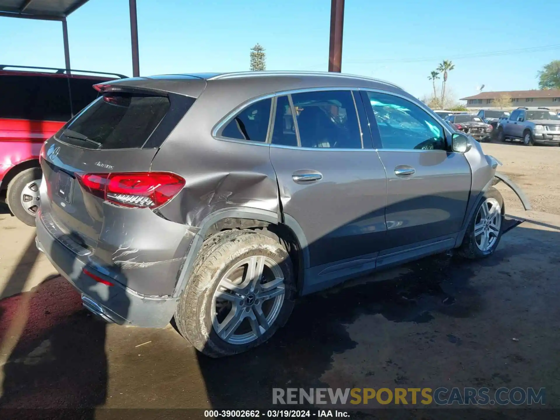 4 Photograph of a damaged car W1N4N4HB1MJ153057 MERCEDES-BENZ GLA 2021