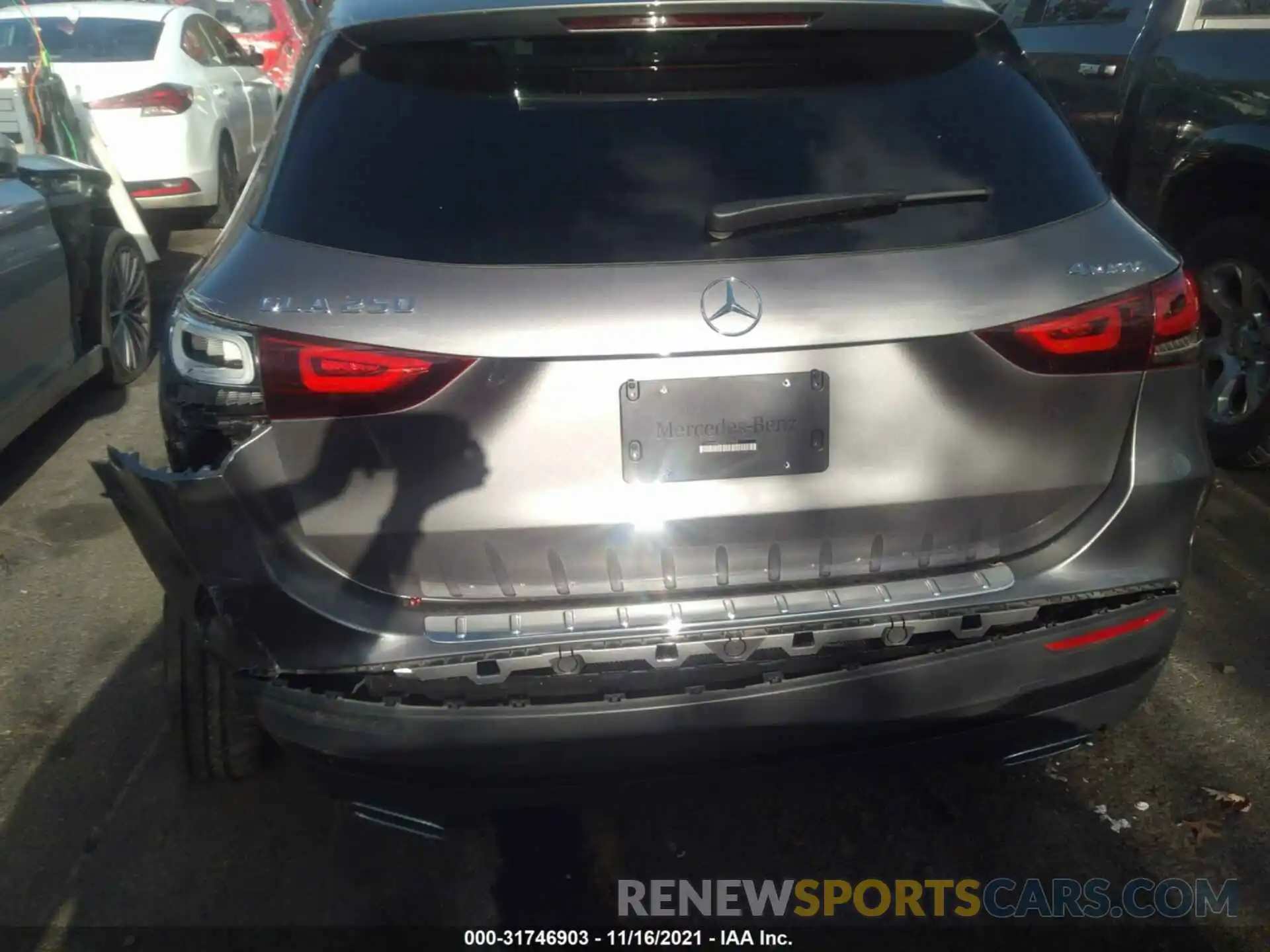 12 Photograph of a damaged car W1N4N4HB2MJ277743 MERCEDES-BENZ GLA 2021