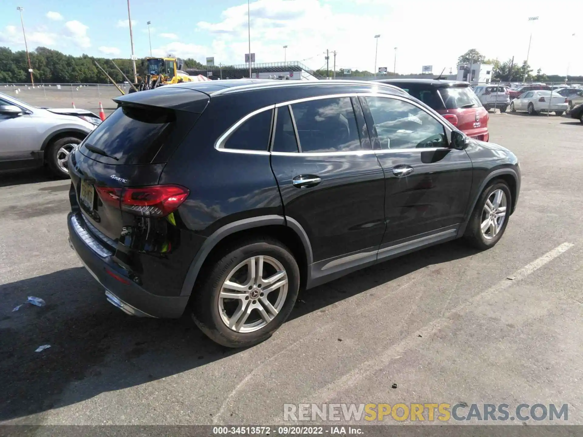 4 Photograph of a damaged car W1N4N4HB3MJ150080 MERCEDES-BENZ GLA 2021