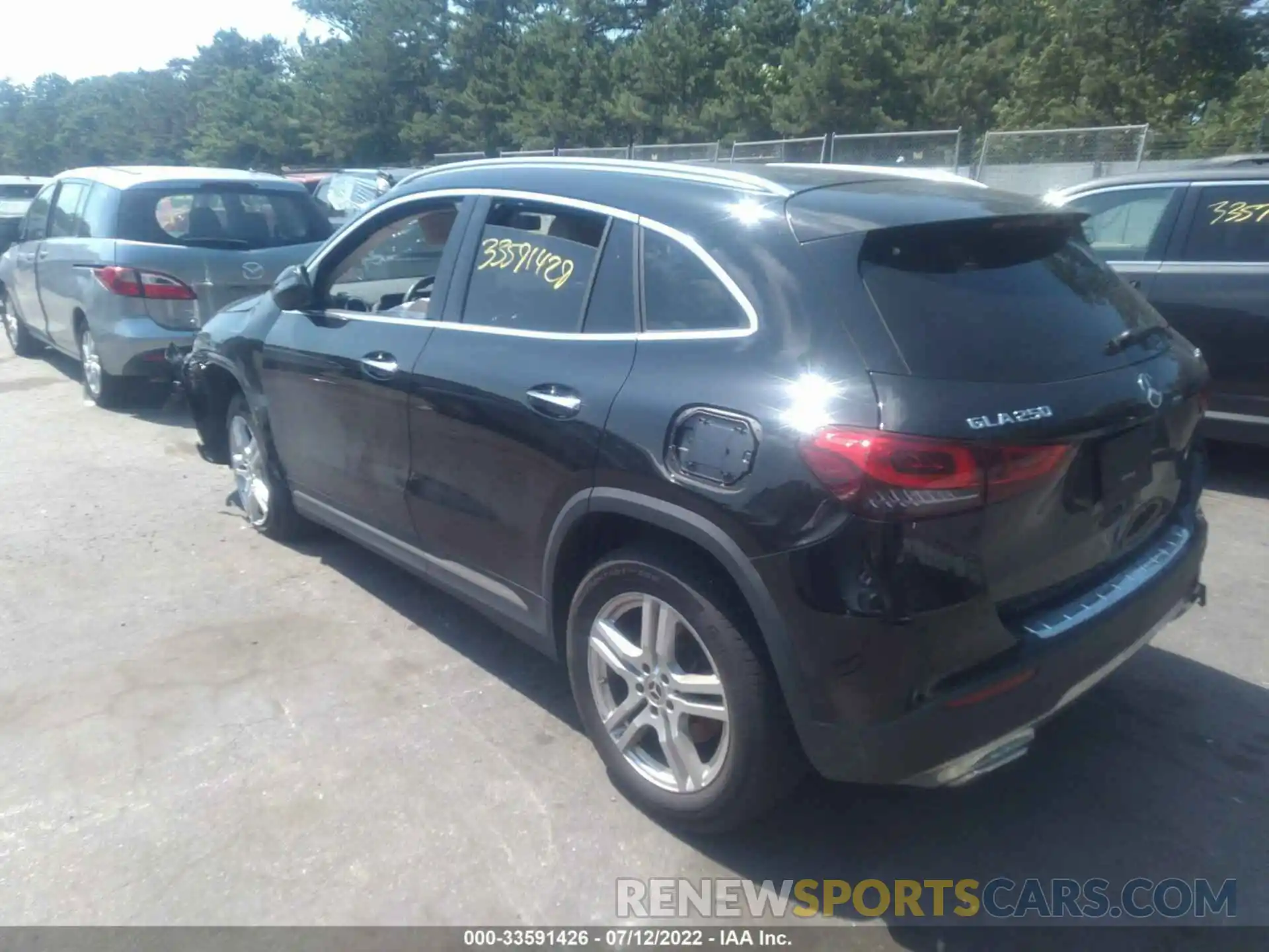 3 Photograph of a damaged car W1N4N4HB5MJ279728 MERCEDES-BENZ GLA 2021