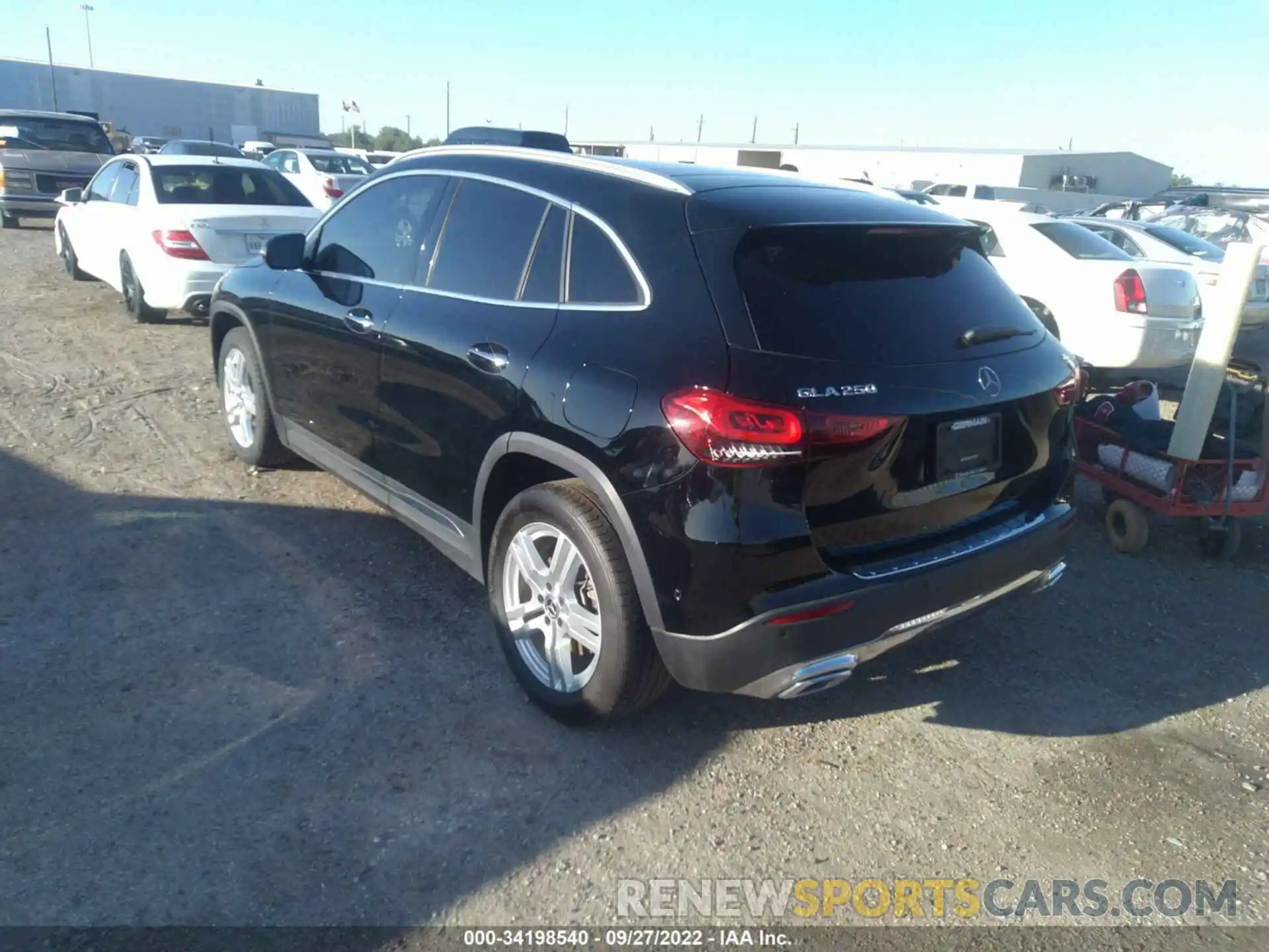 3 Photograph of a damaged car W1N4N4HB6MJ144239 MERCEDES-BENZ GLA 2021