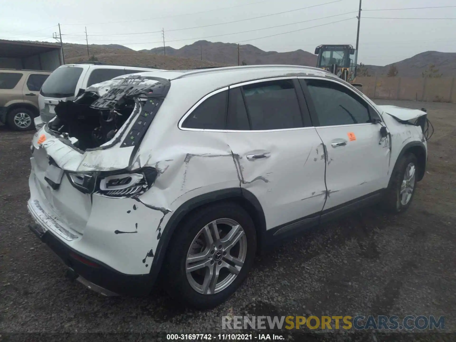 4 Photograph of a damaged car W1N4N4HB6MJ176737 MERCEDES-BENZ GLA 2021