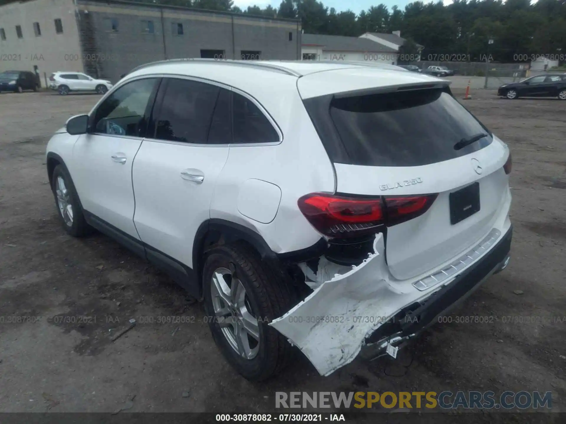 3 Photograph of a damaged car W1N4N4HB6MJ275168 MERCEDES-BENZ GLA 2021