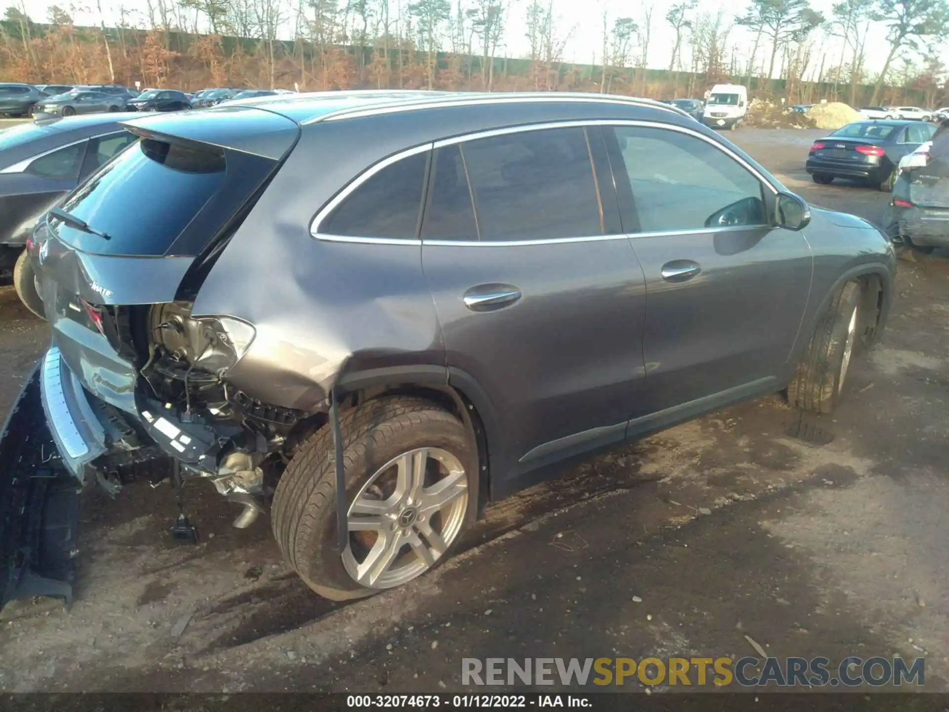 4 Photograph of a damaged car W1N4N4HB7MJ114439 MERCEDES-BENZ GLA 2021