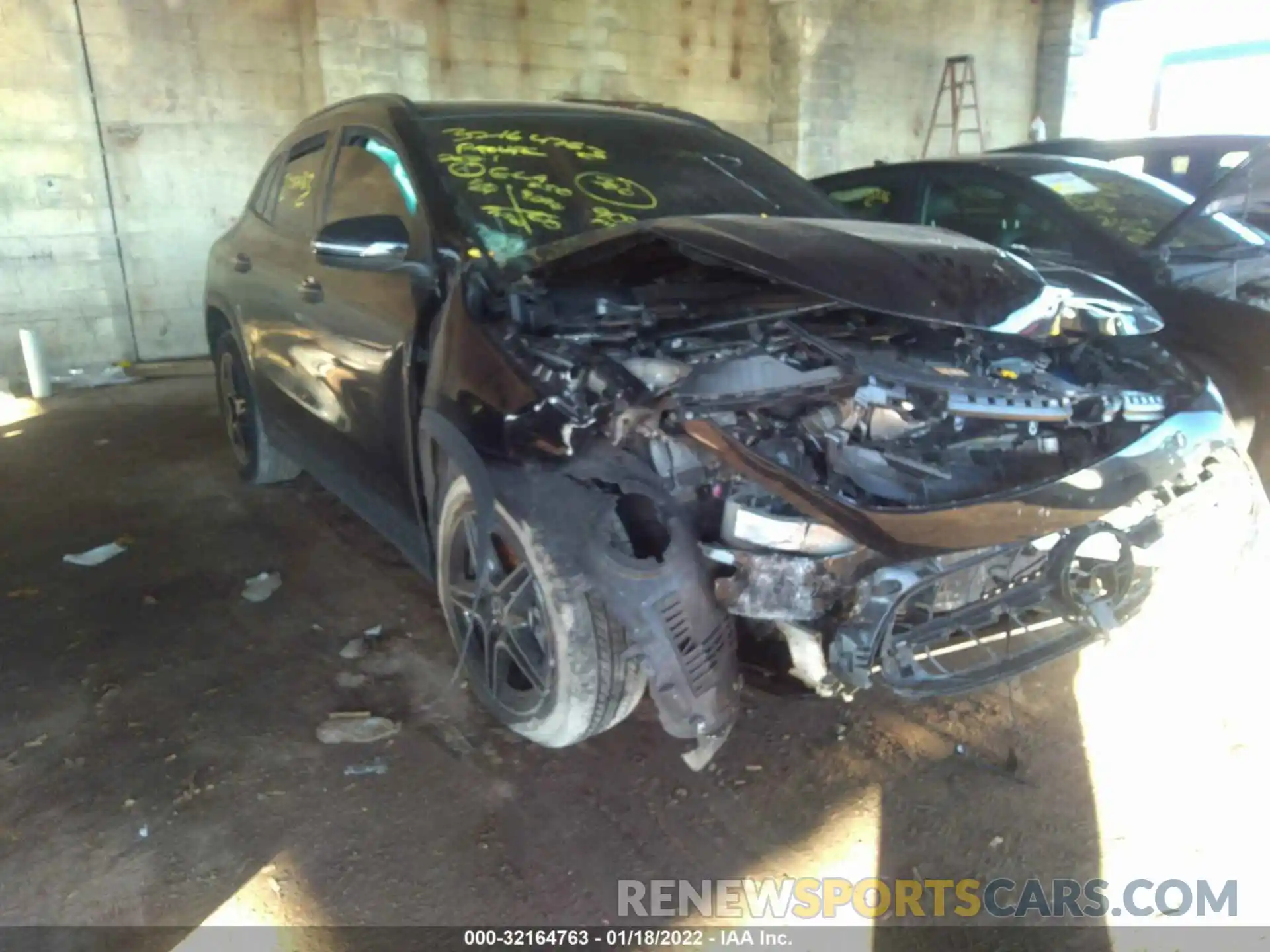 1 Photograph of a damaged car W1N4N4HB7MJ285823 MERCEDES-BENZ GLA 2021