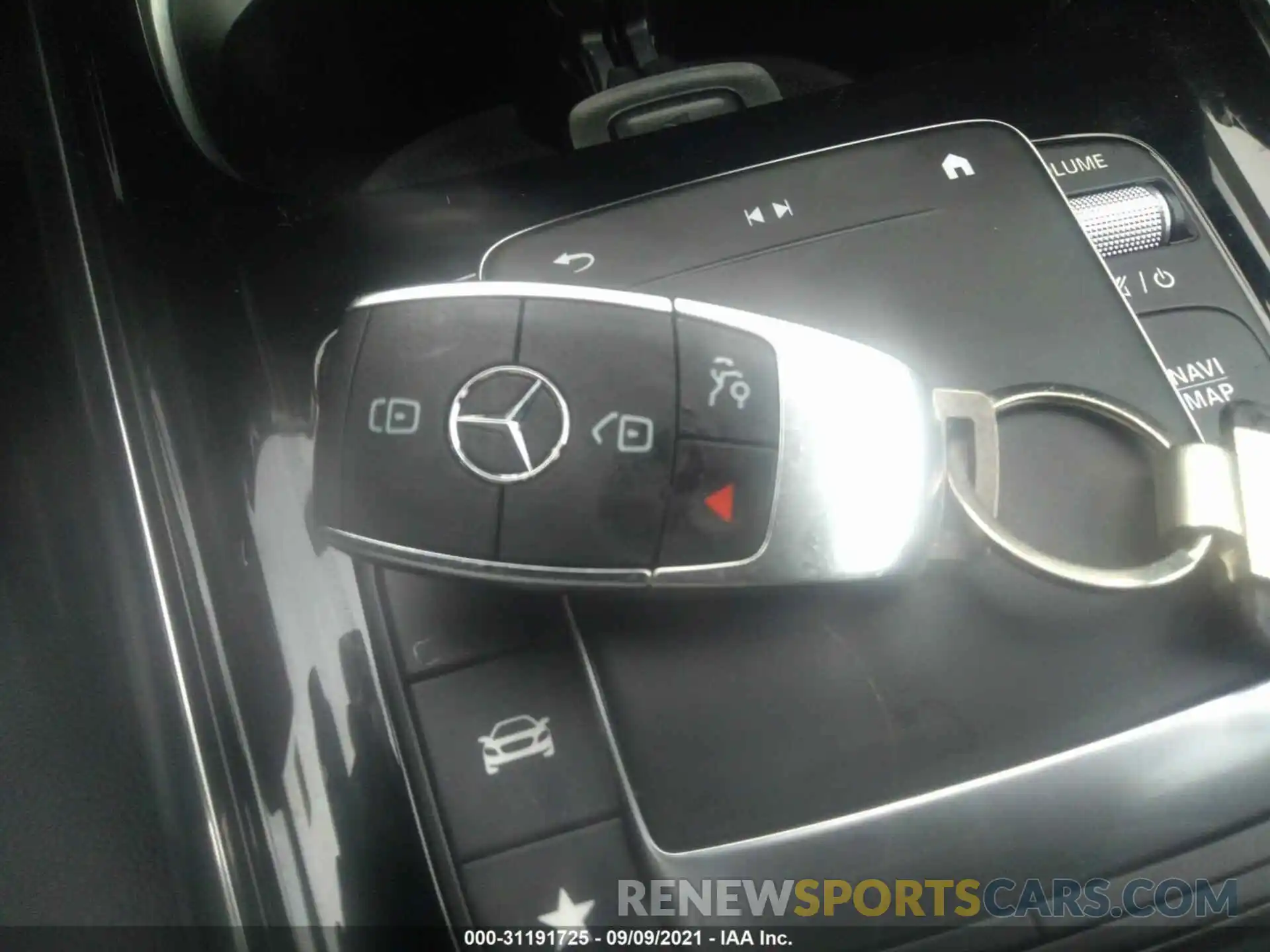 11 Photograph of a damaged car W1N4N4HB8MJ196052 MERCEDES-BENZ GLA 2021