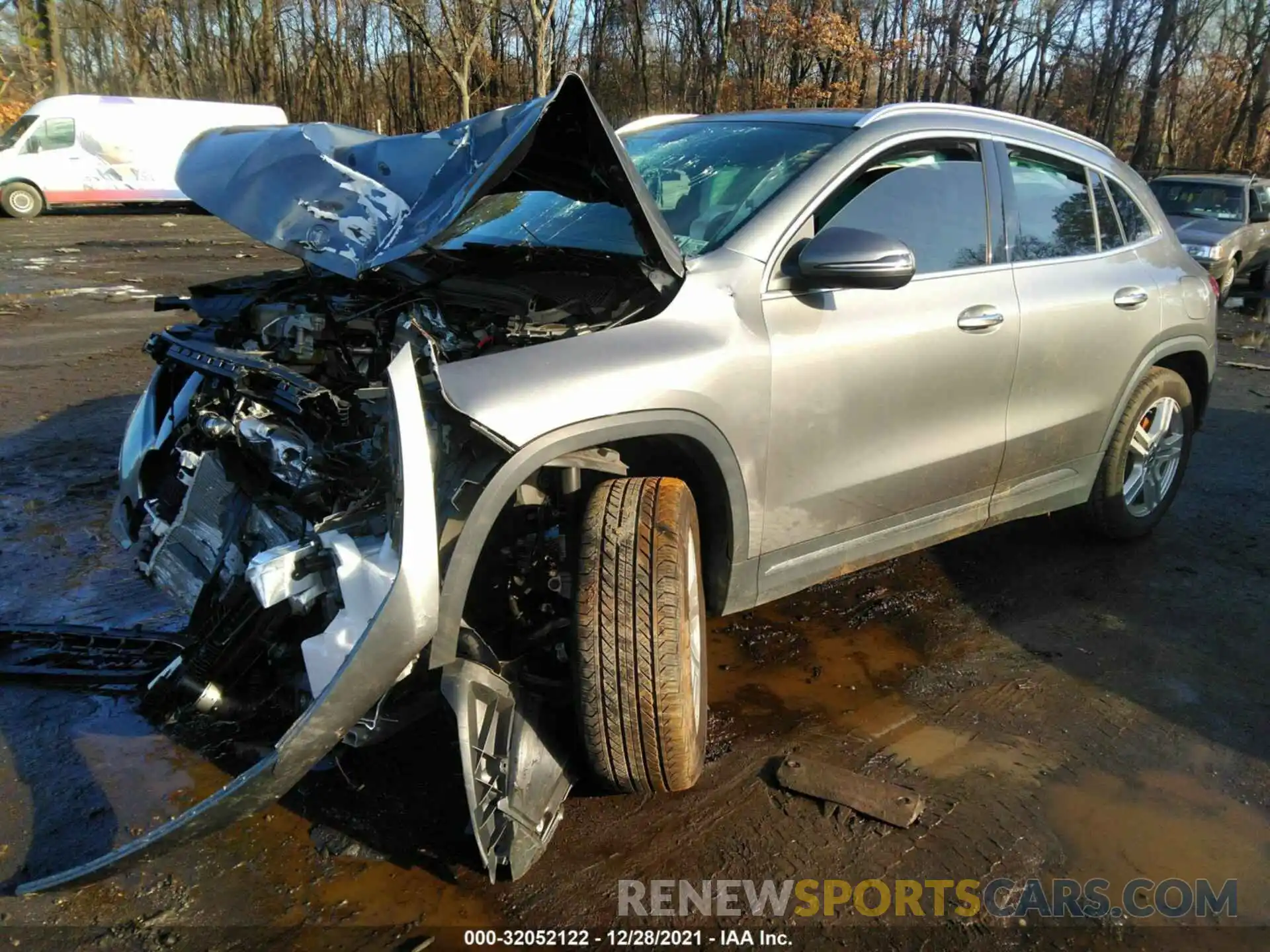 2 Photograph of a damaged car W1N4N4HB8MJ197010 MERCEDES-BENZ GLA 2021