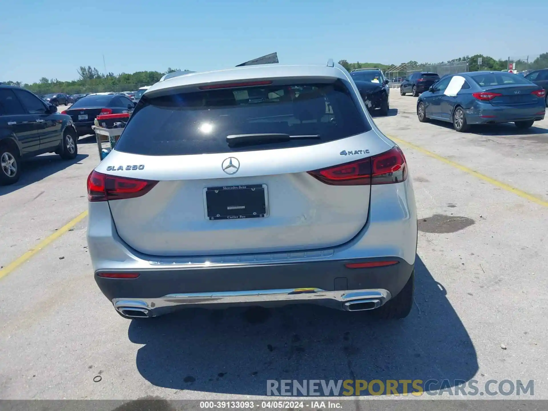 15 Photograph of a damaged car W1N4N4HB9MJ207897 MERCEDES-BENZ GLA 2021