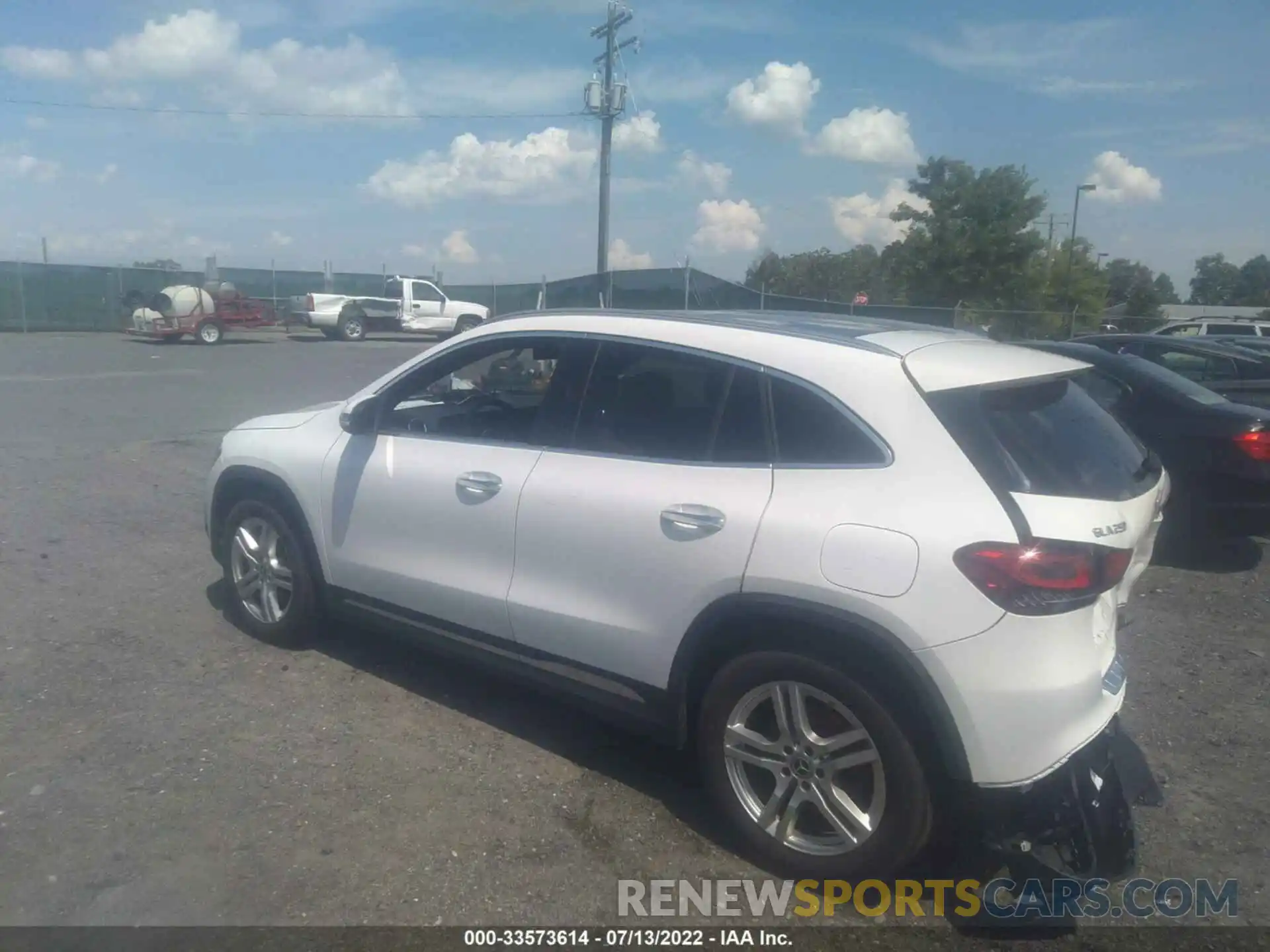 3 Photograph of a damaged car W1N4N4HBXMJ231271 MERCEDES-BENZ GLA 2021