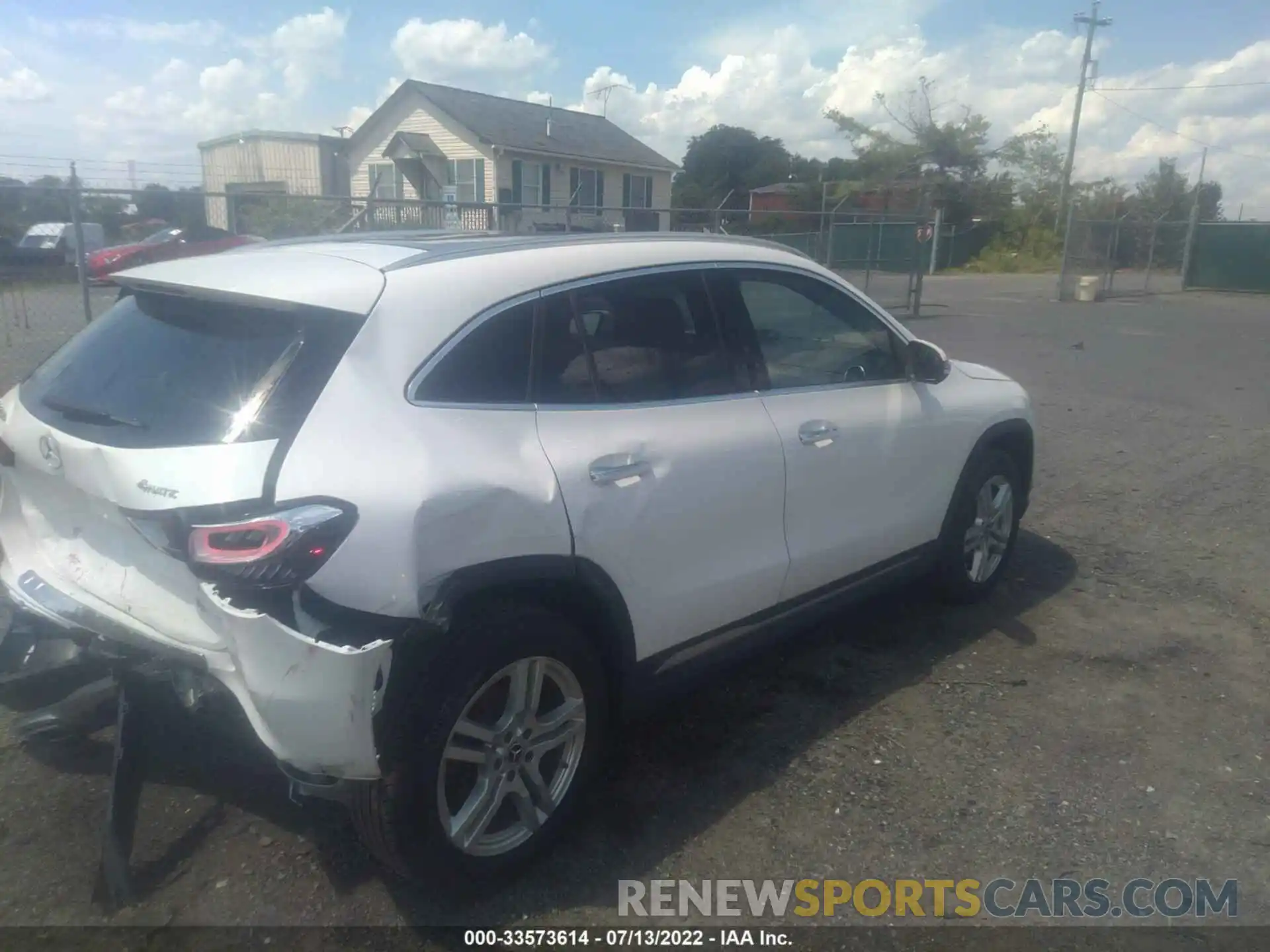 4 Photograph of a damaged car W1N4N4HBXMJ231271 MERCEDES-BENZ GLA 2021