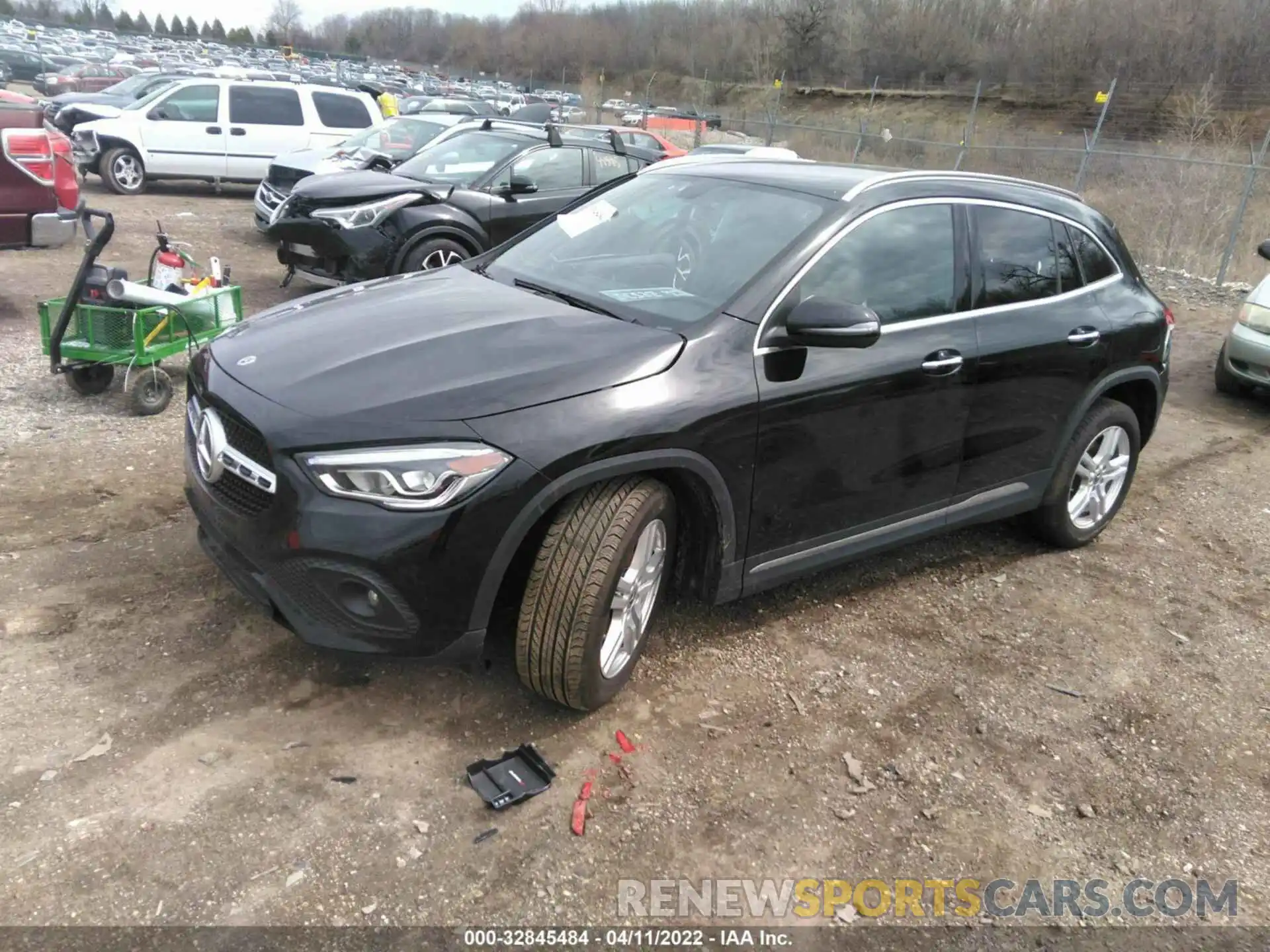 2 Photograph of a damaged car W1N4N4HBXMJ257448 MERCEDES-BENZ GLA 2021