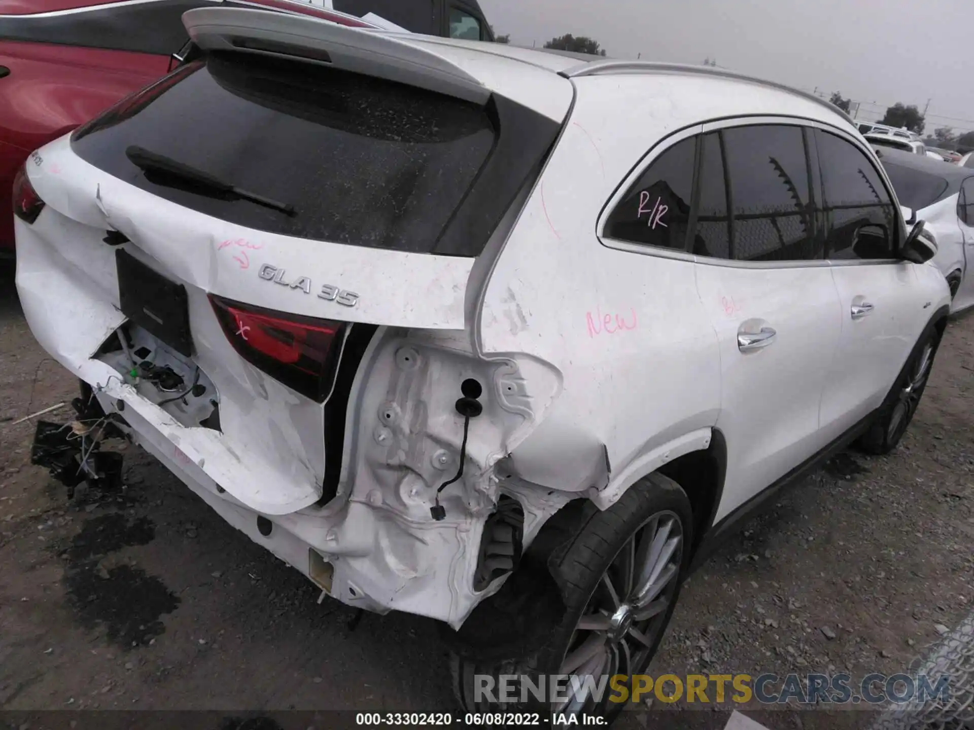 4 Photograph of a damaged car W1N4N5BB3MJ316323 MERCEDES-BENZ GLA 2021