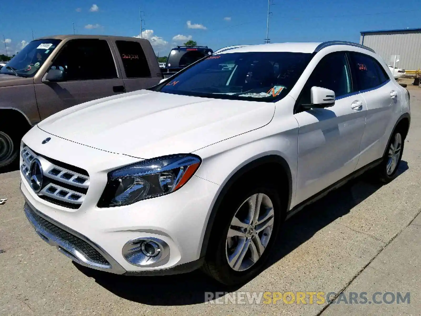 2 Photograph of a damaged car WDCTG4EB0KU012309 MERCEDES-BENZ GLA 250 2019