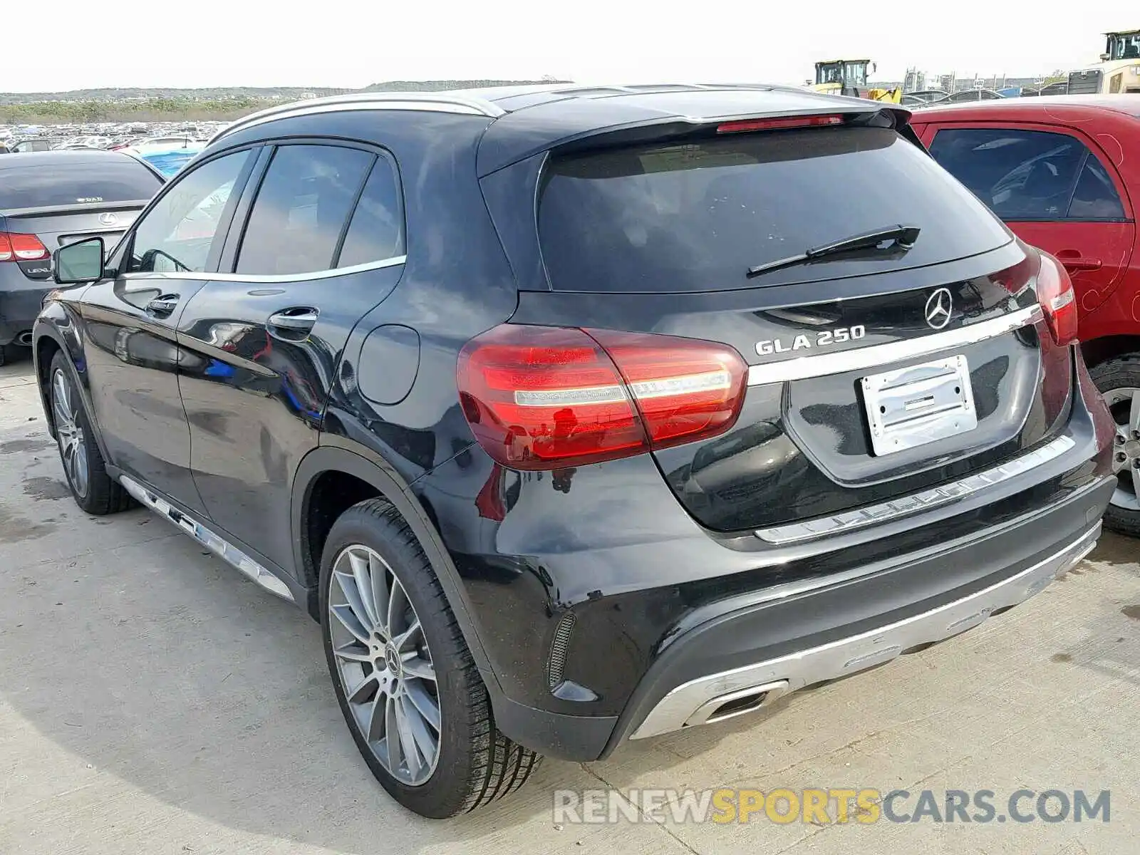 3 Photograph of a damaged car WDCTG4EB4KU003662 MERCEDES-BENZ GLA 250 2019