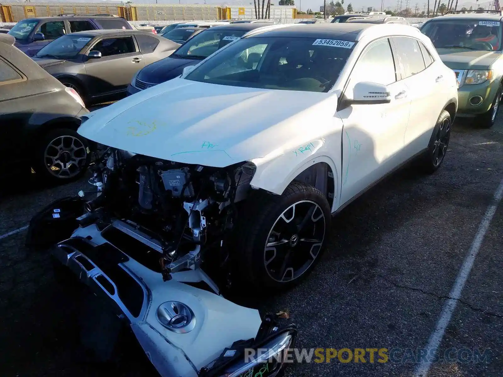 2 Photograph of a damaged car WDCTG4EB5KJ595364 MERCEDES-BENZ GLA 250 2019