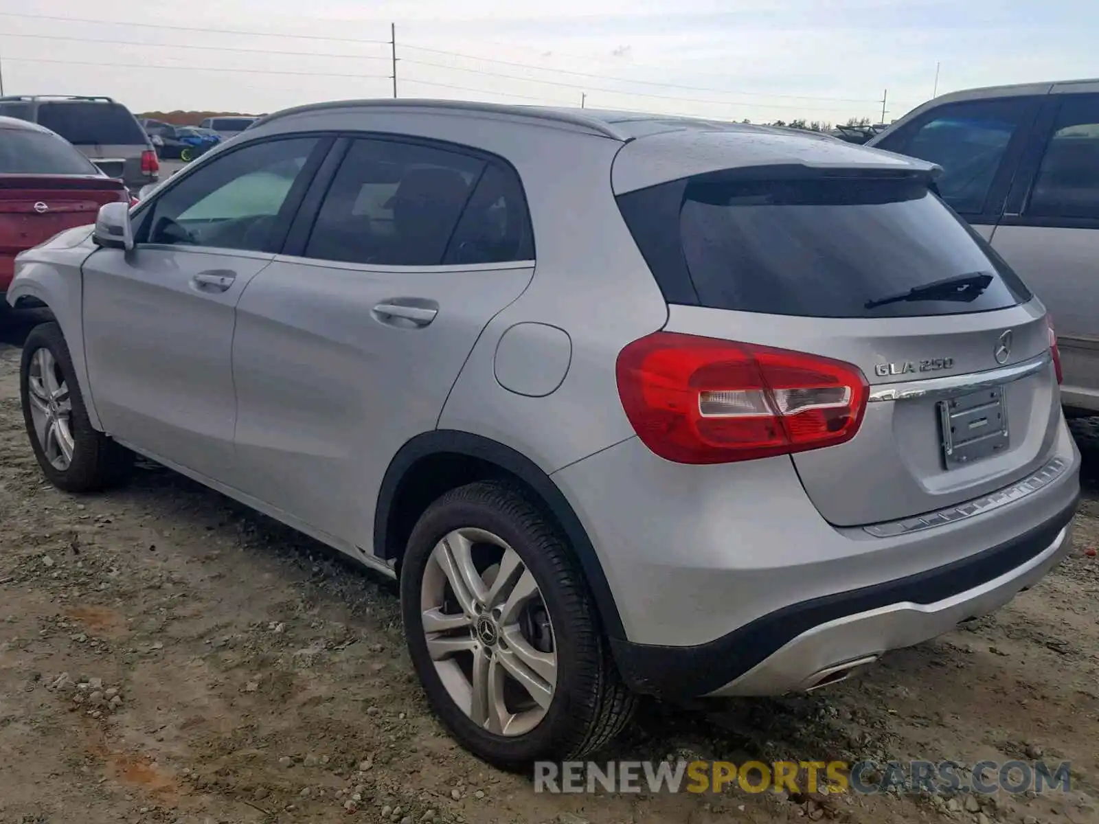 3 Фотография поврежденного автомобиля WDCTG4EB6KU000844 MERCEDES-BENZ GLA 250 2019