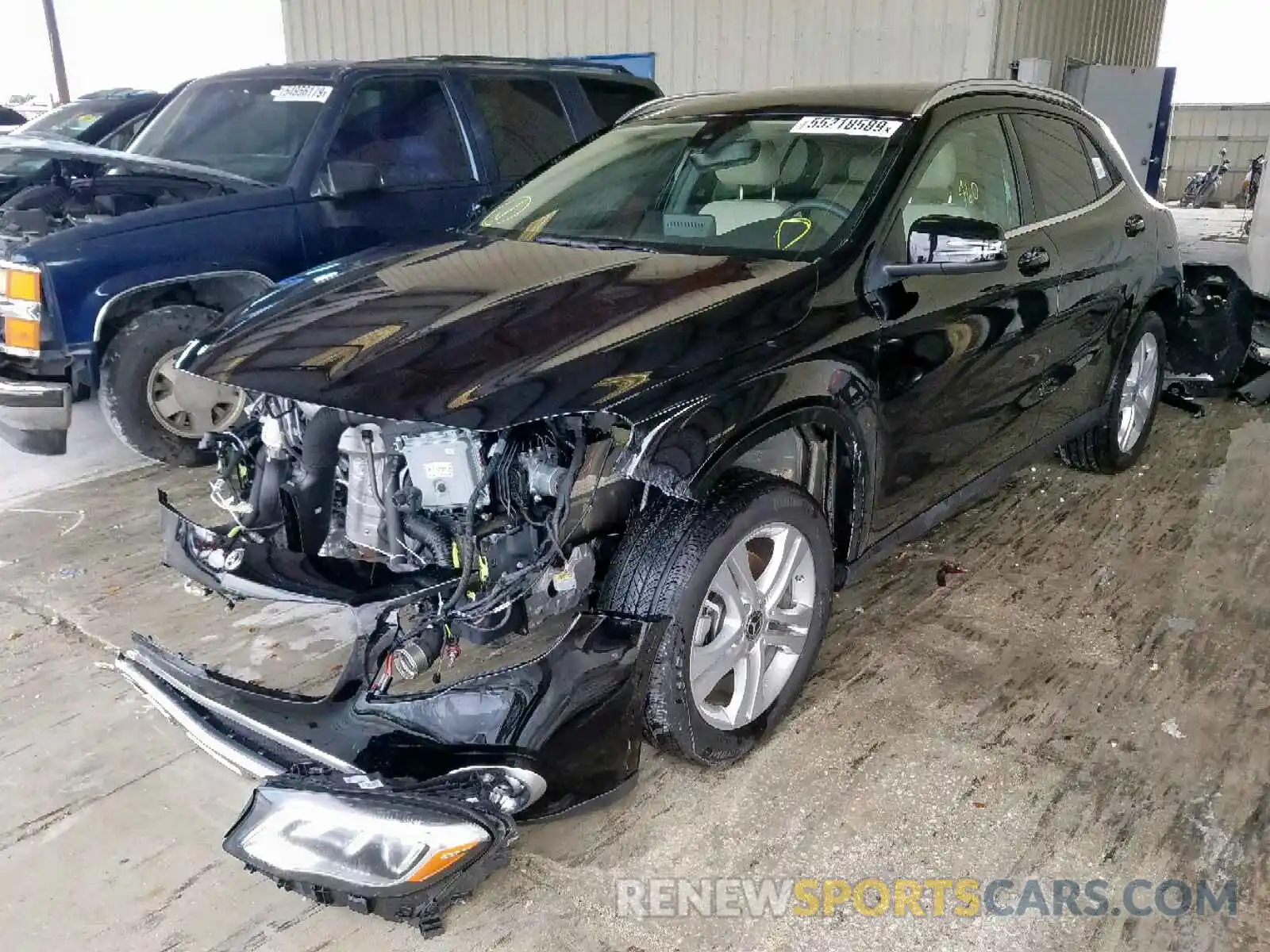 2 Photograph of a damaged car WDCTG4EB6KU014145 MERCEDES-BENZ GLA 250 2019