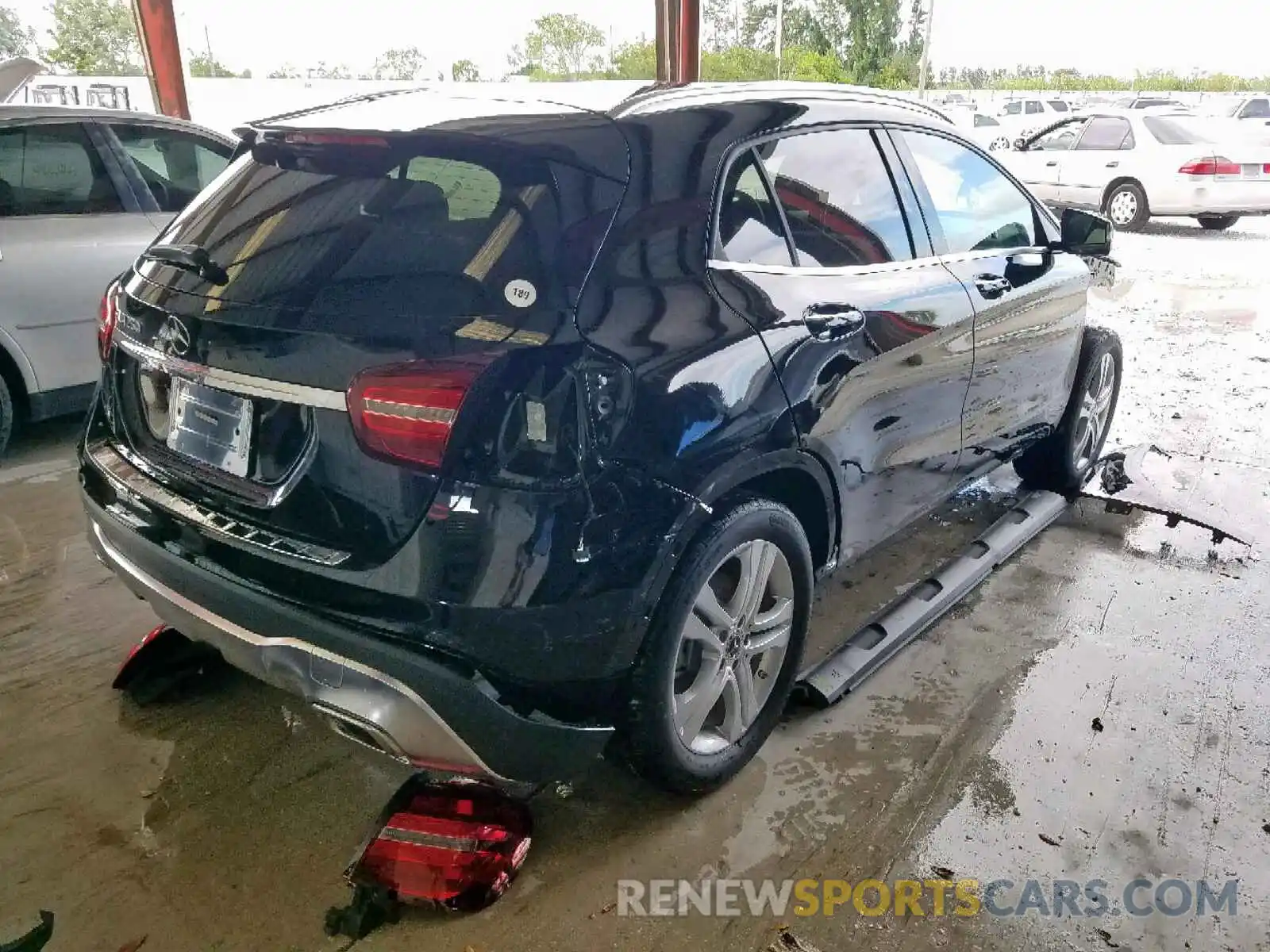 4 Photograph of a damaged car WDCTG4EB6KU014145 MERCEDES-BENZ GLA 250 2019