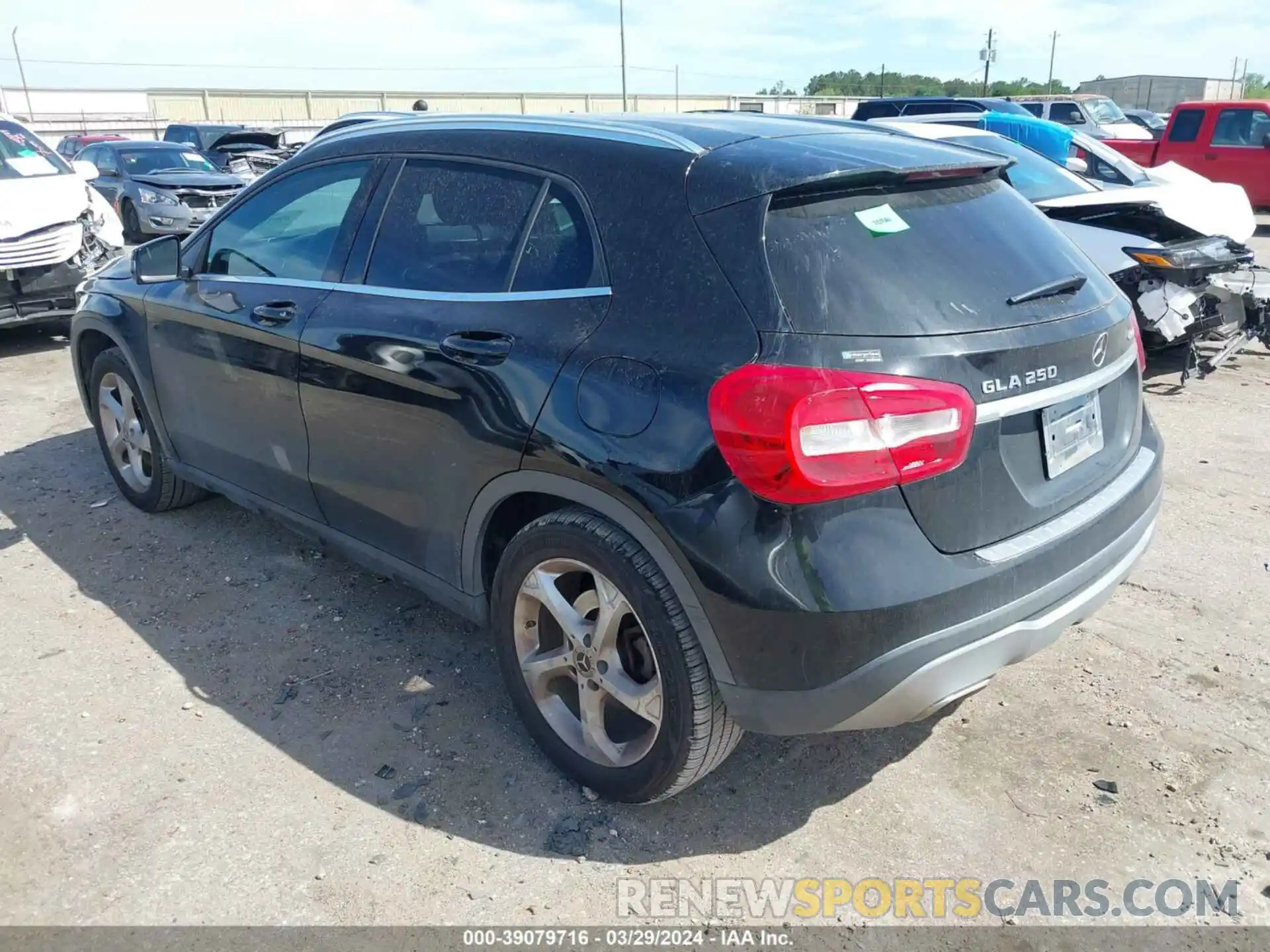 3 Photograph of a damaged car WDCTG4GB2KJ583797 MERCEDES-BENZ GLA 250 2019